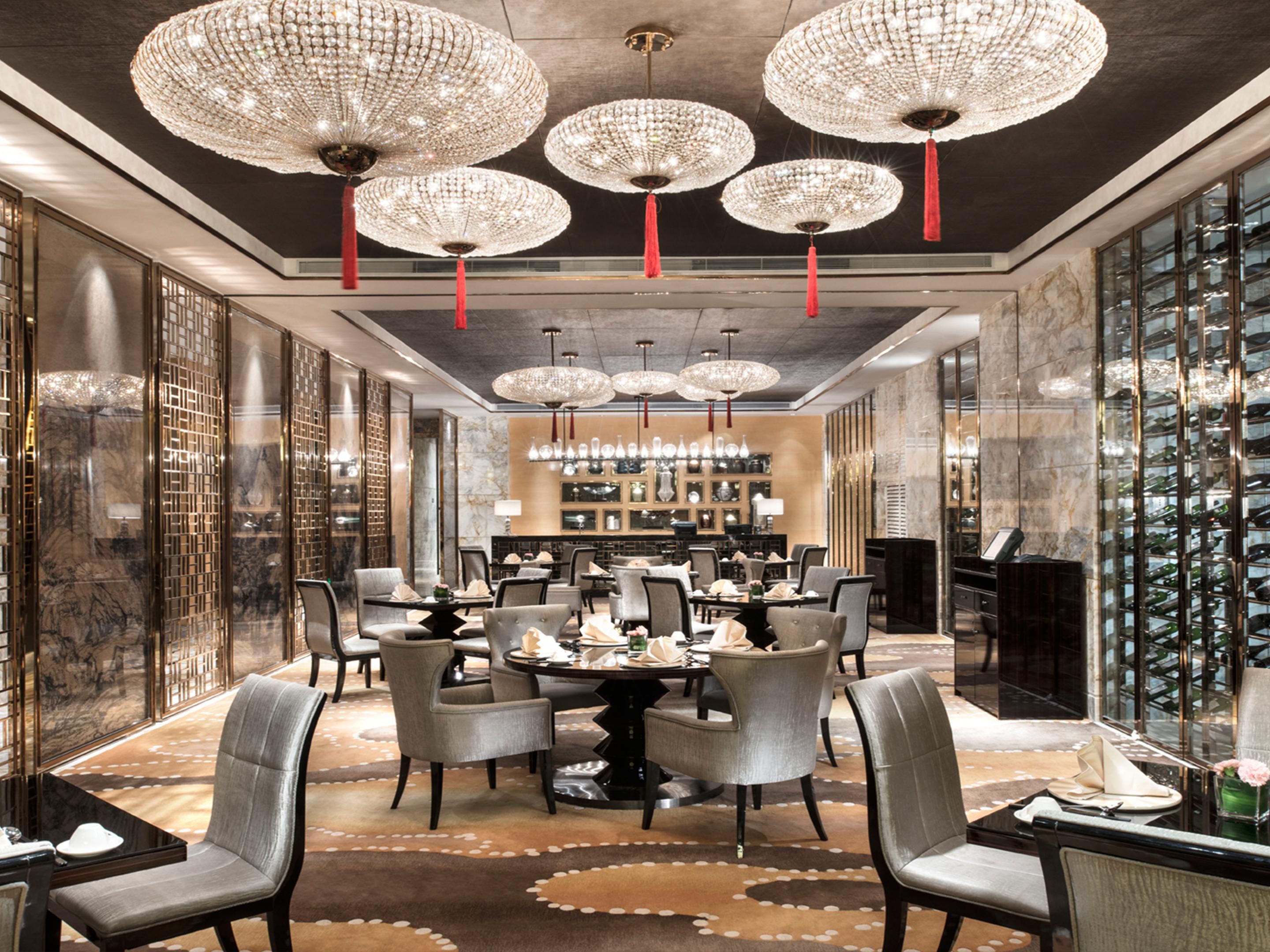 China Town Chinese Restaurant, located on the 2nd floor has 15 distinguished private dining rooms, featuring authentic Cantonese cuisine and local delicacy. The guest can taste value for money authentic Cantonese dim sum and set menu in town hall area.