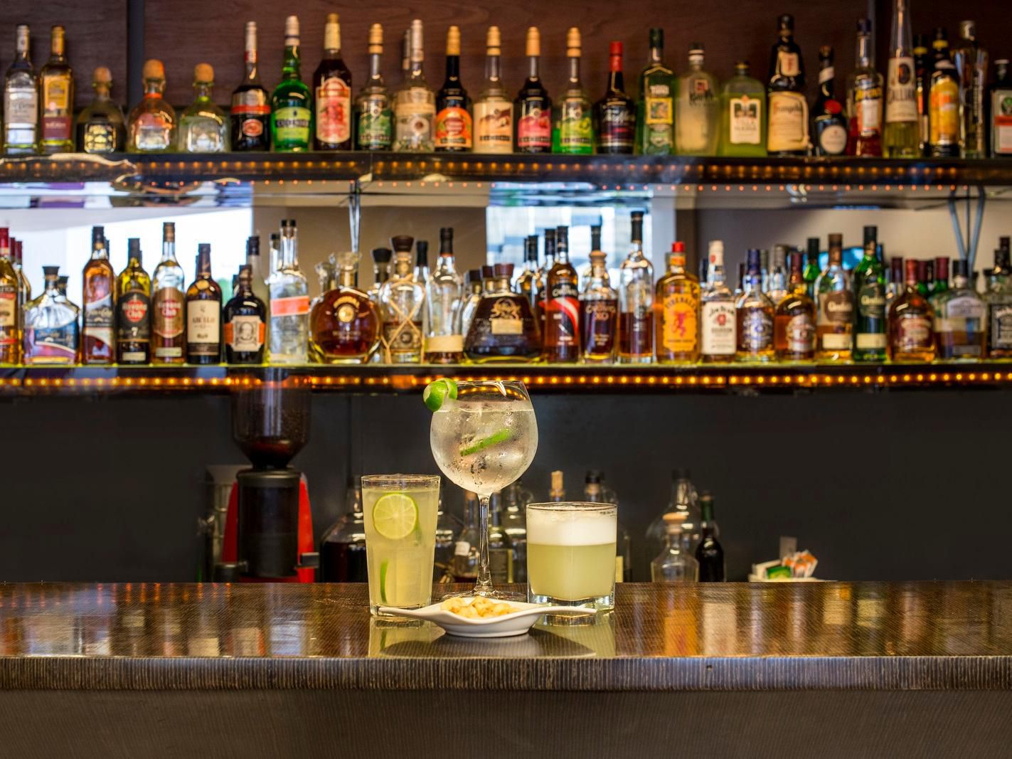 In our Opera bar we prepare excellent Peruvian cocktails for all our guests.