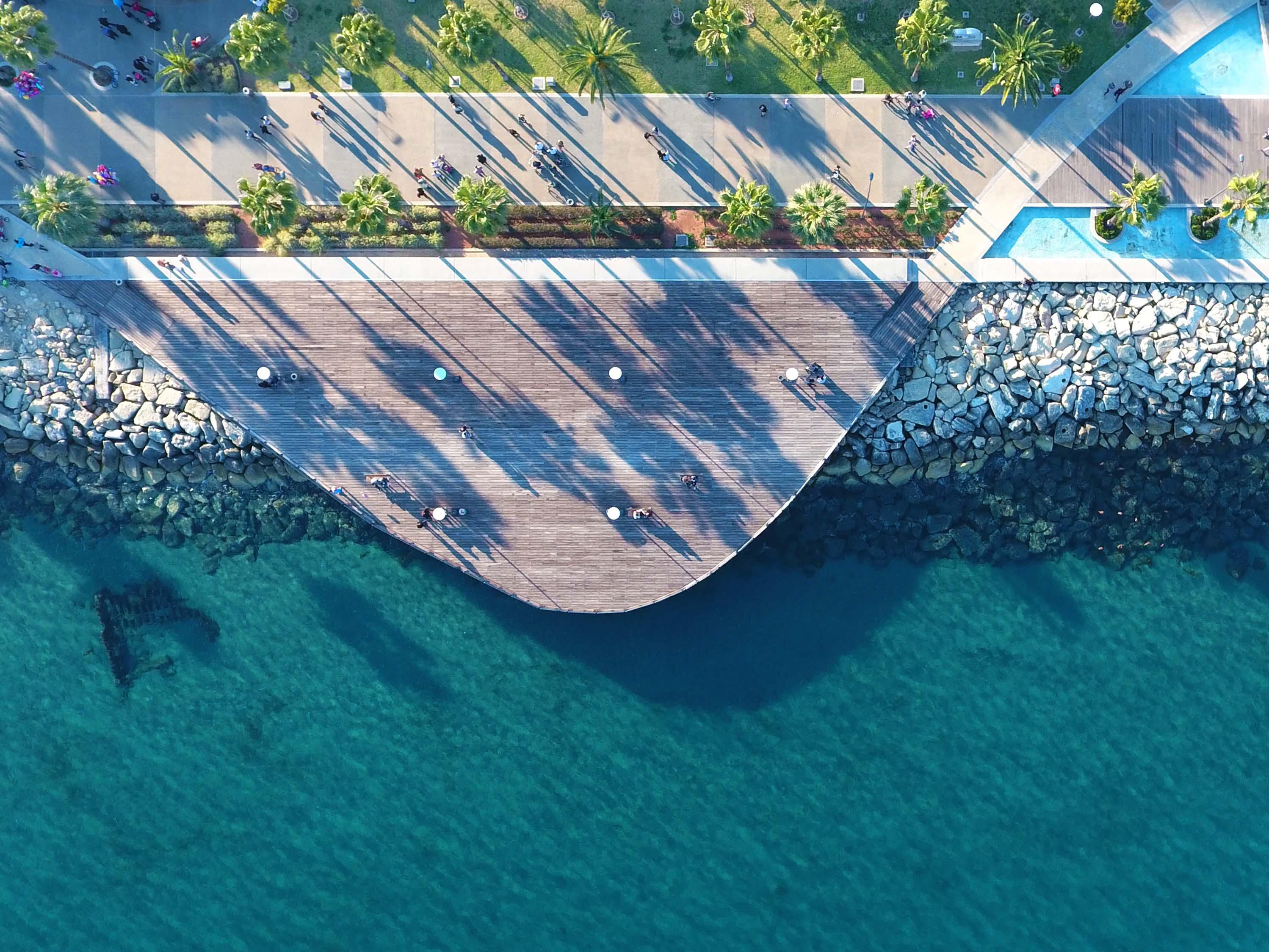 Stay at the closest beach hotel to the city centre! Located on the boardwalk, from the Crowne Plaza Limassol hotel you can walk along the city's beautiful seafront promenade to the Enaerios Pier (1km), Seafront «Prokymea» Sculpture Park (2km), Limassol Medieval Castle & Old Port (3km) and Limassol Marina (3.5km).