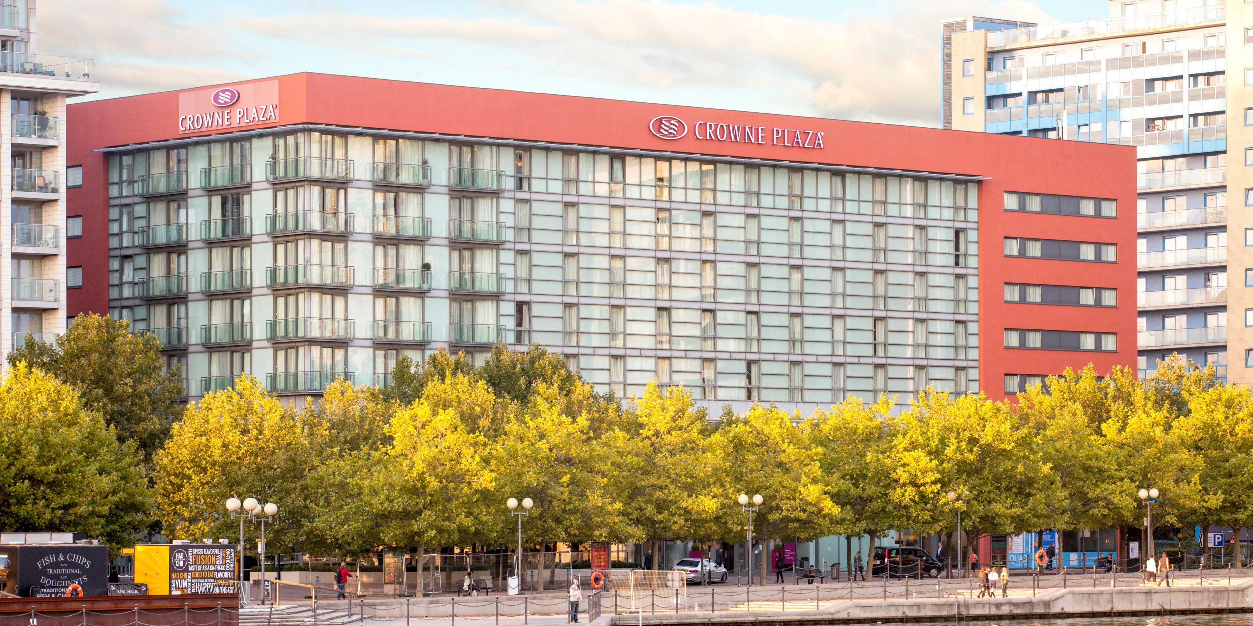 $hotelInfo.mediaDetails.welcomePhotos.primaryPhoto.caption}