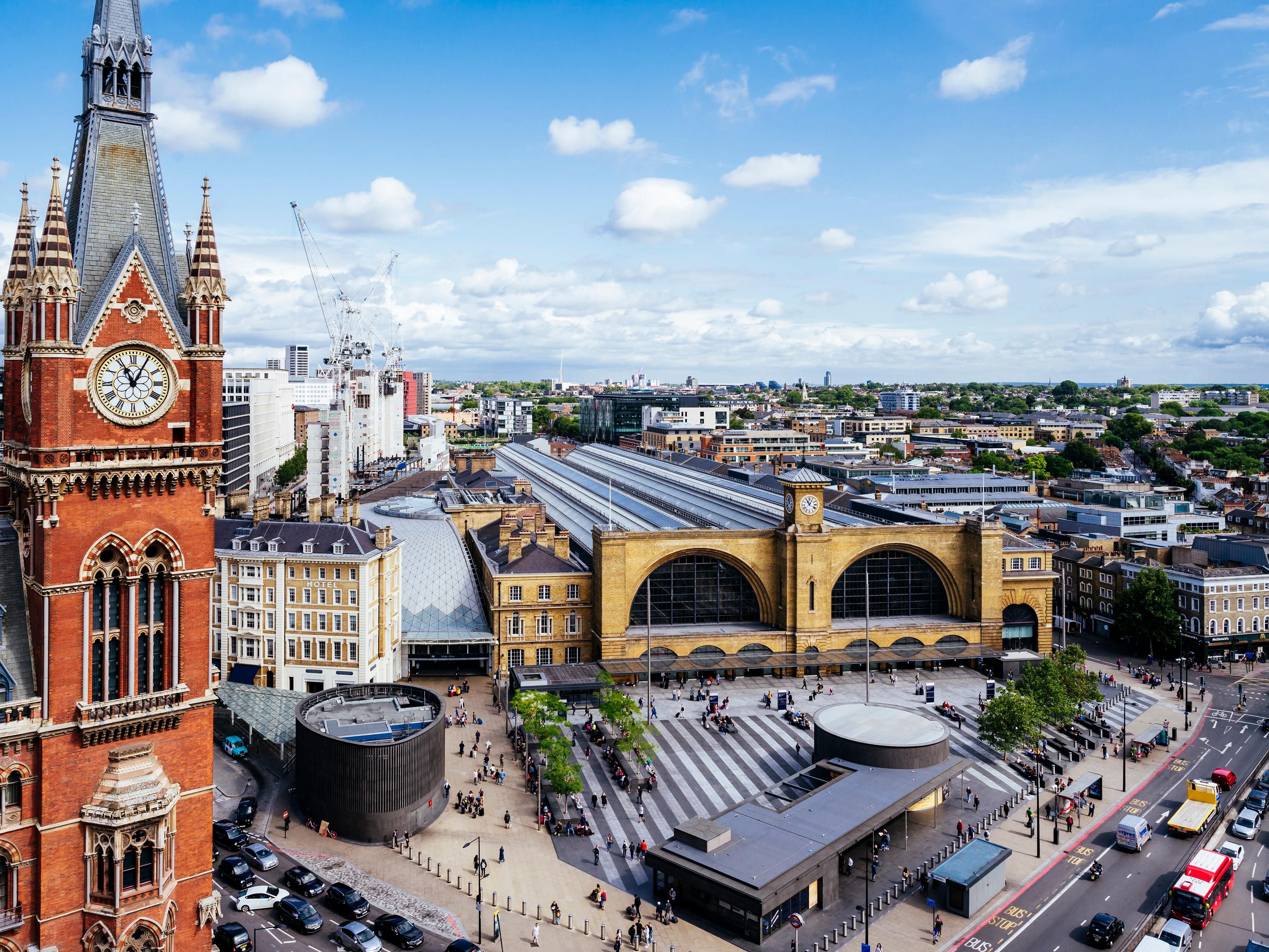 Our London hotel is walking distance from St Pancras International Station, with Eurostar trains connecting across the UK and Europe. It’s a 15-minute walk to Russell Square and King's Cross St. Pancras Underground train stations with direct one-hour rides to Heathrow Airport (LHR) on the Piccadilly Line and 18 minutes to Farringdon Train Station.
