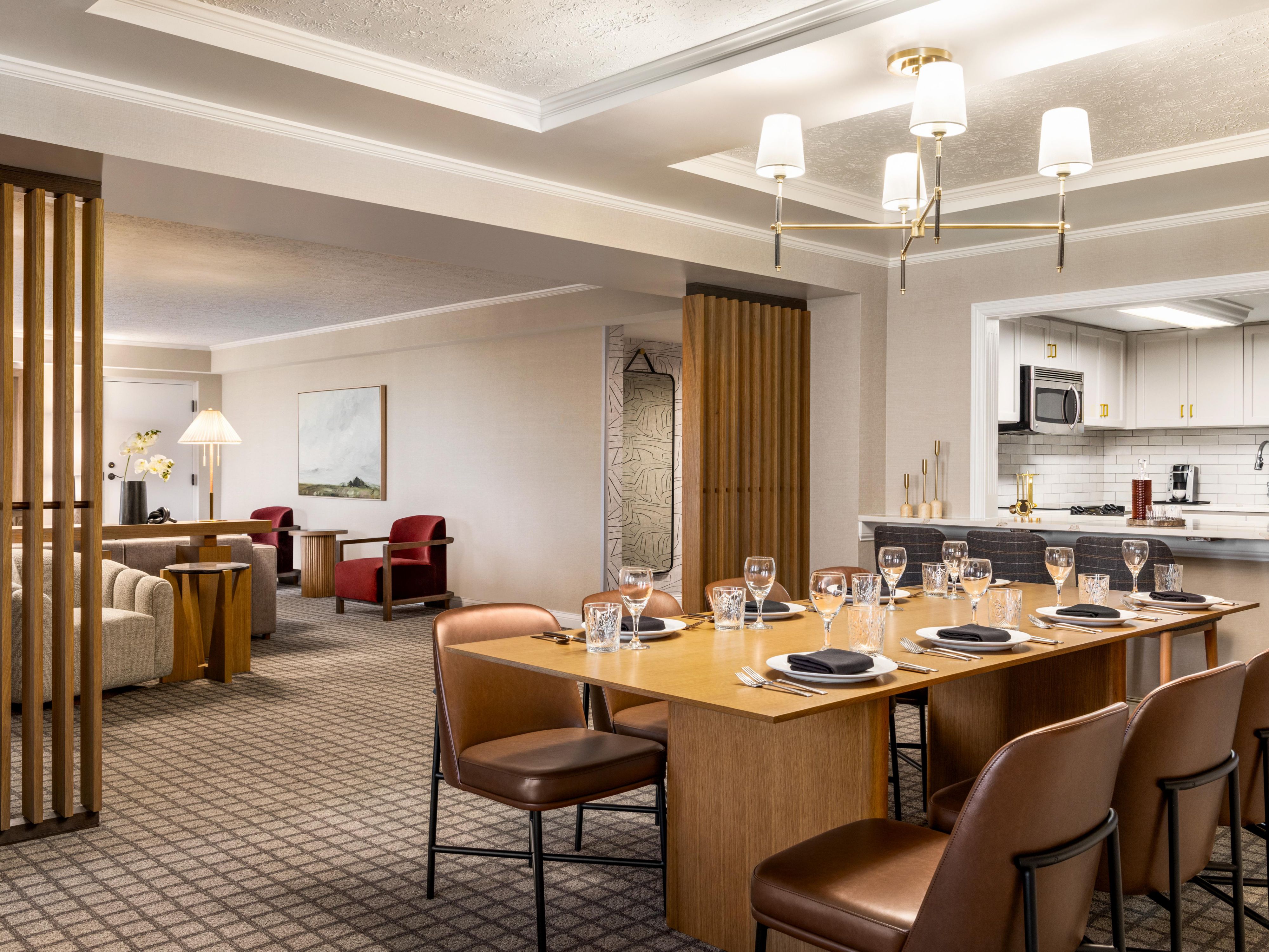 Experience the epitome of modern Southern charm in our newly renovated one and two-bedroom suites. Each space, adorned with elegant decor and plush furnishings, offers unparalleled comfort and convenience. Perfect for hospitality events, intimate meetings, or romantic getaways, our suites will exceed your expectations!