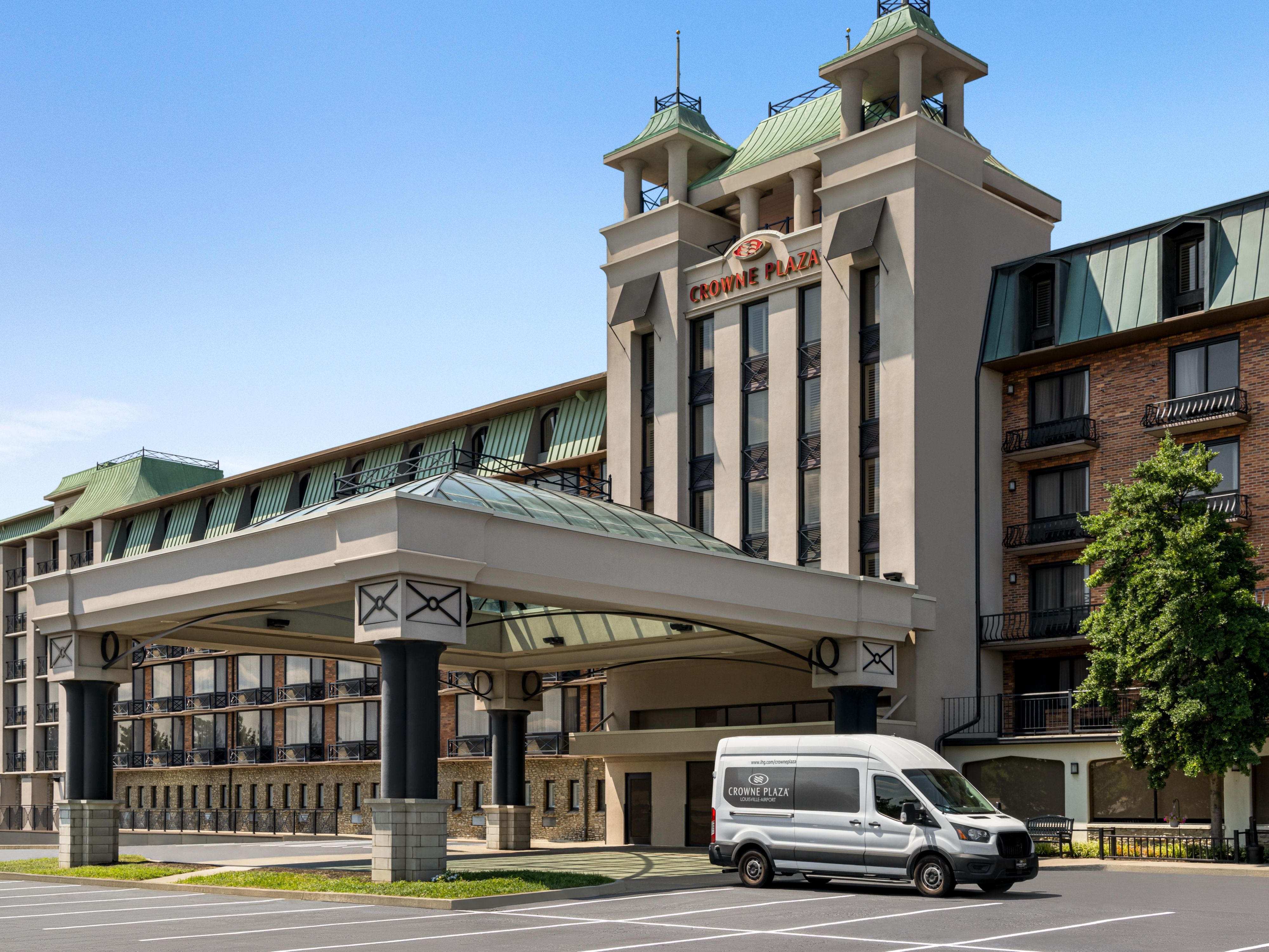 Travel stress-free with our complimentary 24/7 shuttle service to the Muhammed Ali International Airport (SDF), just one mile away. Our professional drivers ensure timely arrivals and departures, while our Park, Sleep & Fly  or Global Airport parking packages offer convenient parking solutions for travelers.