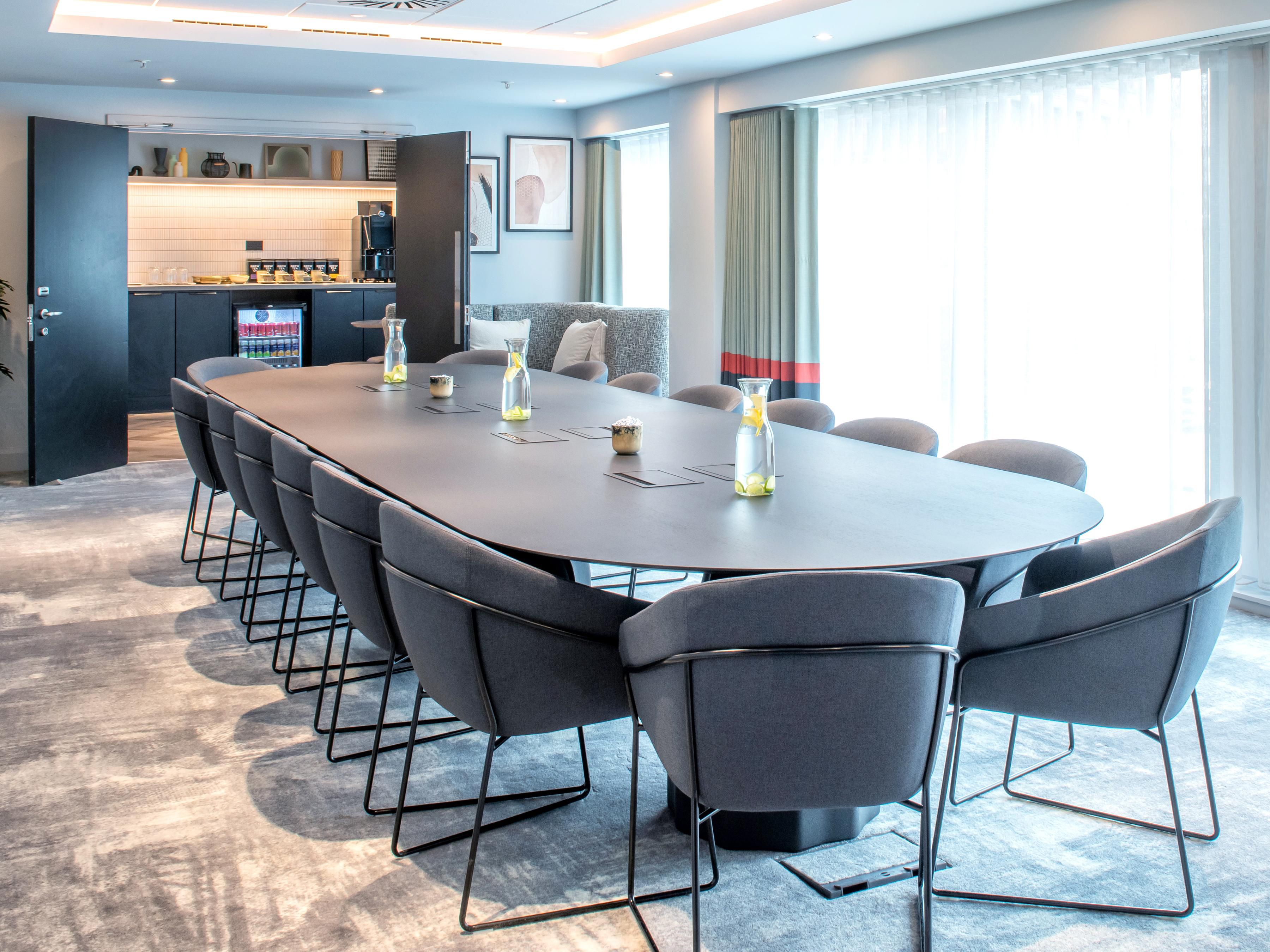 With nine versatile meeting rooms, fast Wi-Fi and dependable AV, our spaces make planning simple. The Studio stands out with floor-to-ceiling windows and its own private breakout with coffee machine and chilled drinks. From briefings to events for up to 200 guests, the Crowne Plaza Manchester City keeps everything running smoothly and sustainably.