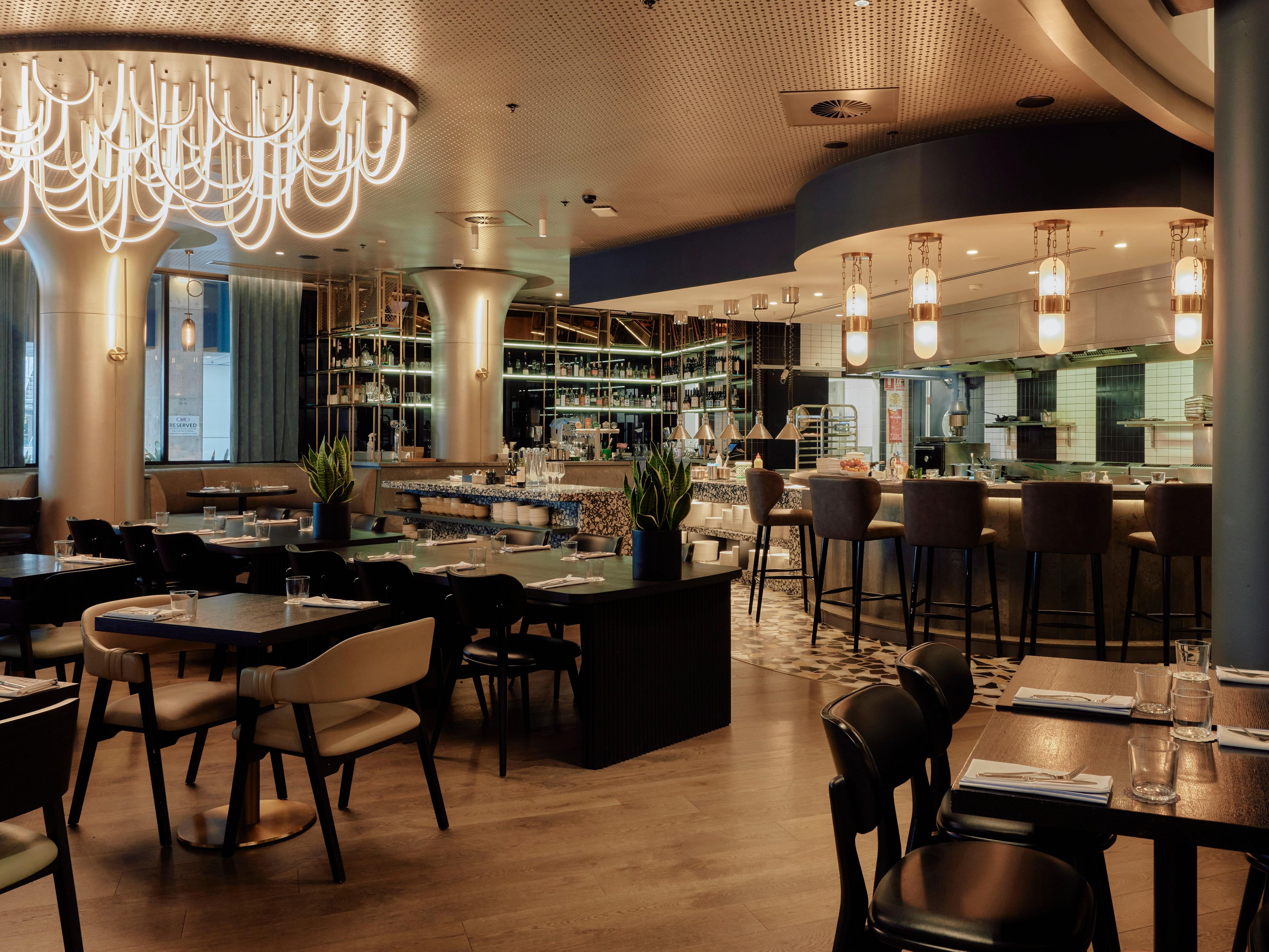 Ottie's is an every-occasion bistro, the go-to destination for those seeking a dining experience where the rich tapestry of local flavours meet modern bistro cuisine. From a buffet of breakfast favourites to enticing hero mains at lunch and dinner, Ottie's offers a creative blend of flavours and textures to satisfy any food lover.