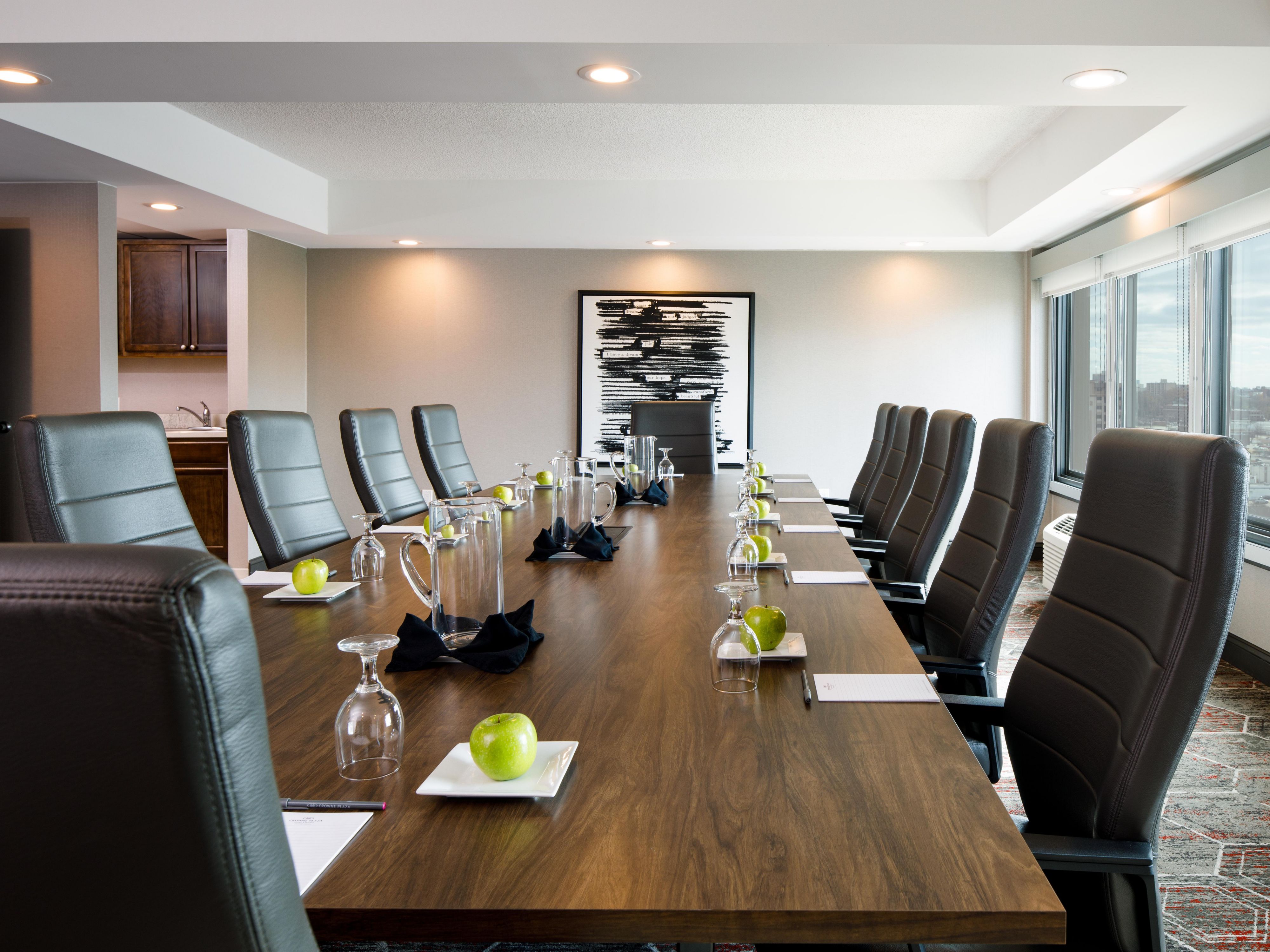 Host unforgettable events in our 8,686 sq ft of versatile indoor and outdoor spaces designed to inspire. Choose from eight distinctive venues, each offering city views, personalized catering, state-of-the-art amenities, and dedicated planning services to ensure every detail is flawlessly executed and truly exceptional.