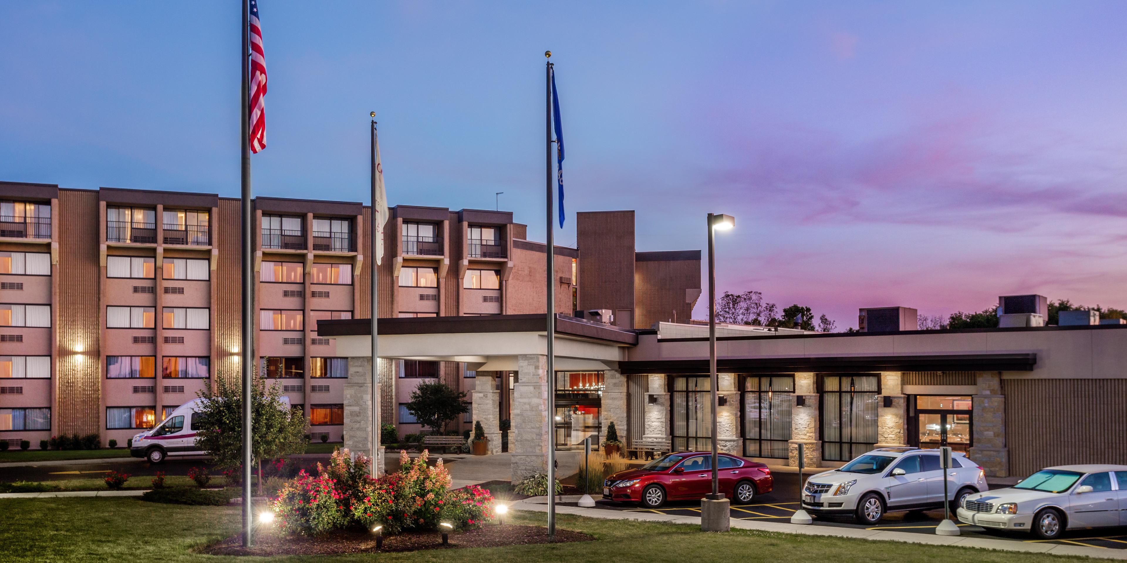 $hotelInfo.mediaDetails.welcomePhotos.primaryPhoto.caption}