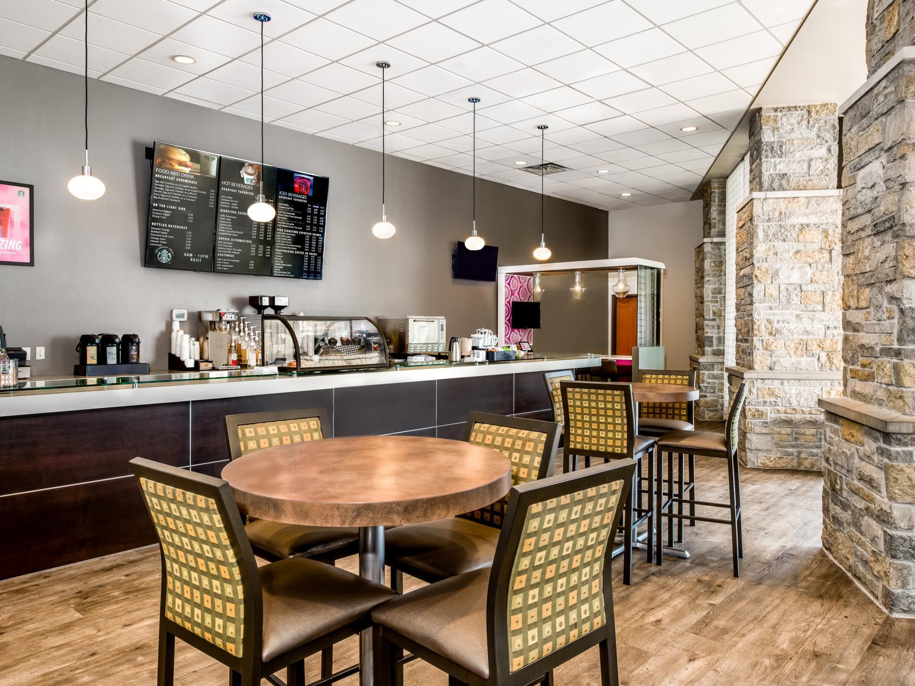 No need to leave the hotel for your morning boost. Our in-lobby cafe serves all your favorites—from espresso and lattes to teas, and iced coffee. Pair your drink with a warm breakfast sandwich, fresh pastry, or snack and enjoy a relaxing start to your day just steps from your comfortable accommodations in South Milwaukee.