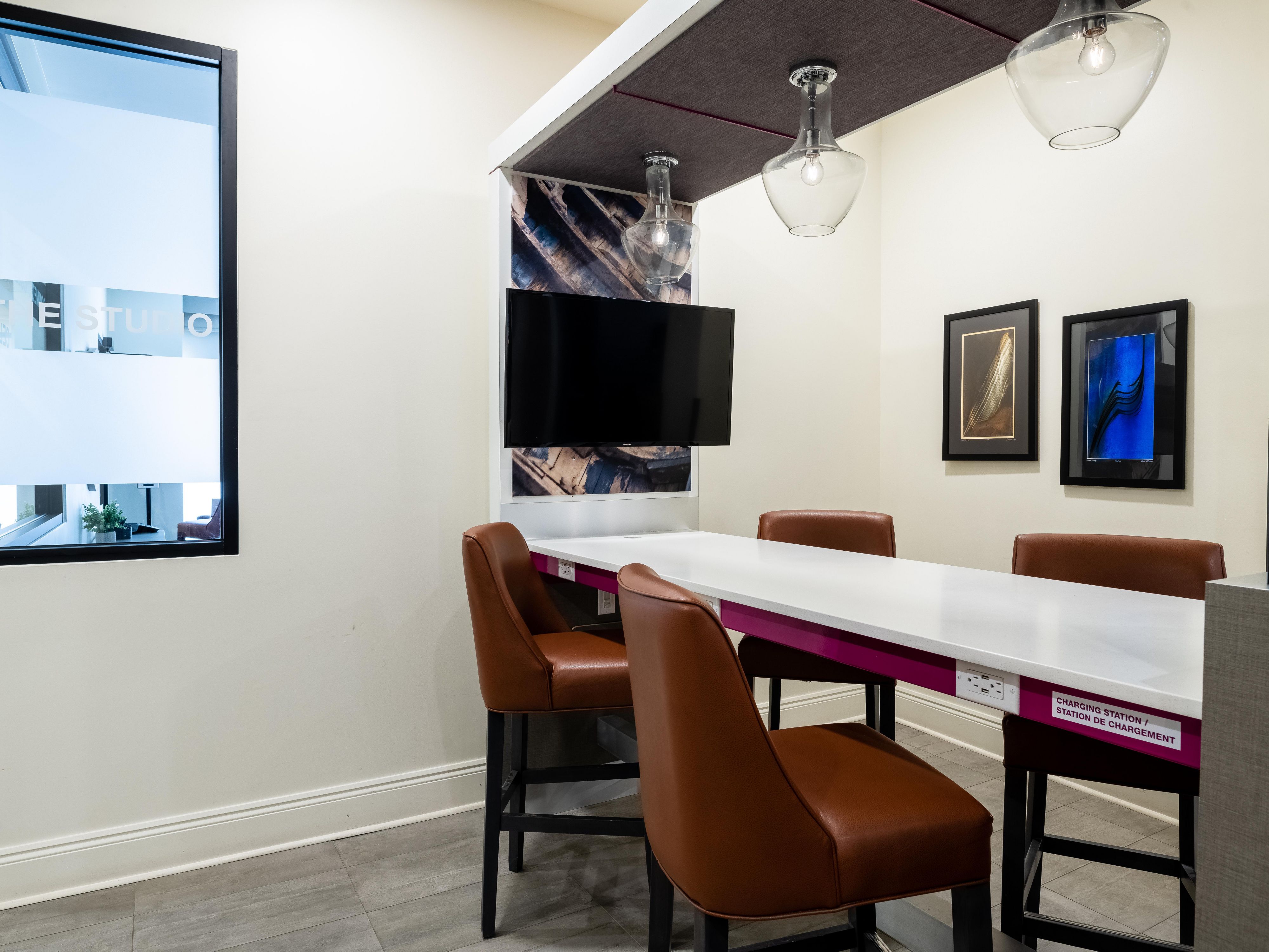 Always on the road and need a change of scenery? Tired of being in your room? The lobby workspaces at our Moncton hotel are designed for travelers who balance business and leisure. With comfortable seating, high-speed Wi-Fi, and convenient charging ports, it’s perfect for remote work or catching up on emails— and just steps away from refreshments!