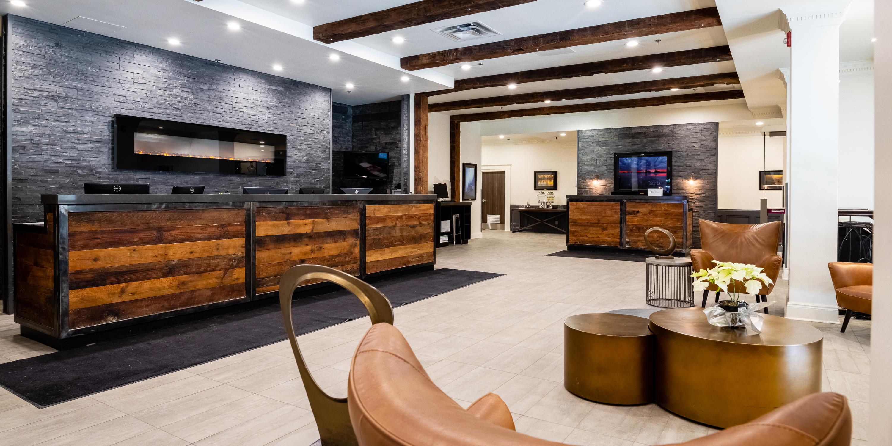 $hotelInfo.mediaDetails.welcomePhotos.primaryPhoto.caption}