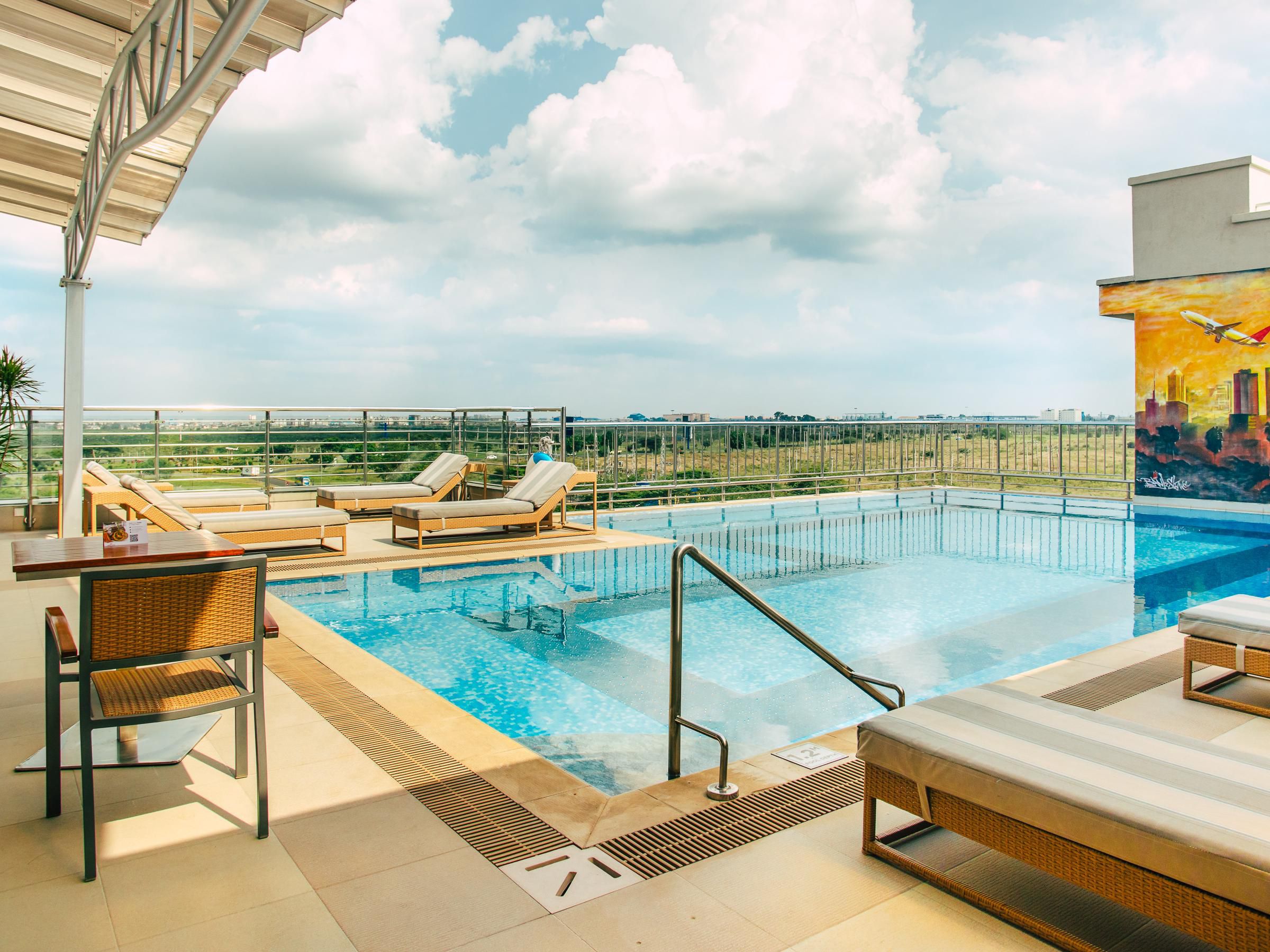 Immerse yourself in a relaxed ambiance where you can bask in the sun, take in the views, and enjoy the rhythm of the music. Whether you're unwinding after a long journey or toasting to a successful event, make unforgettable memories against the backdrop of breathtaking sunsets.