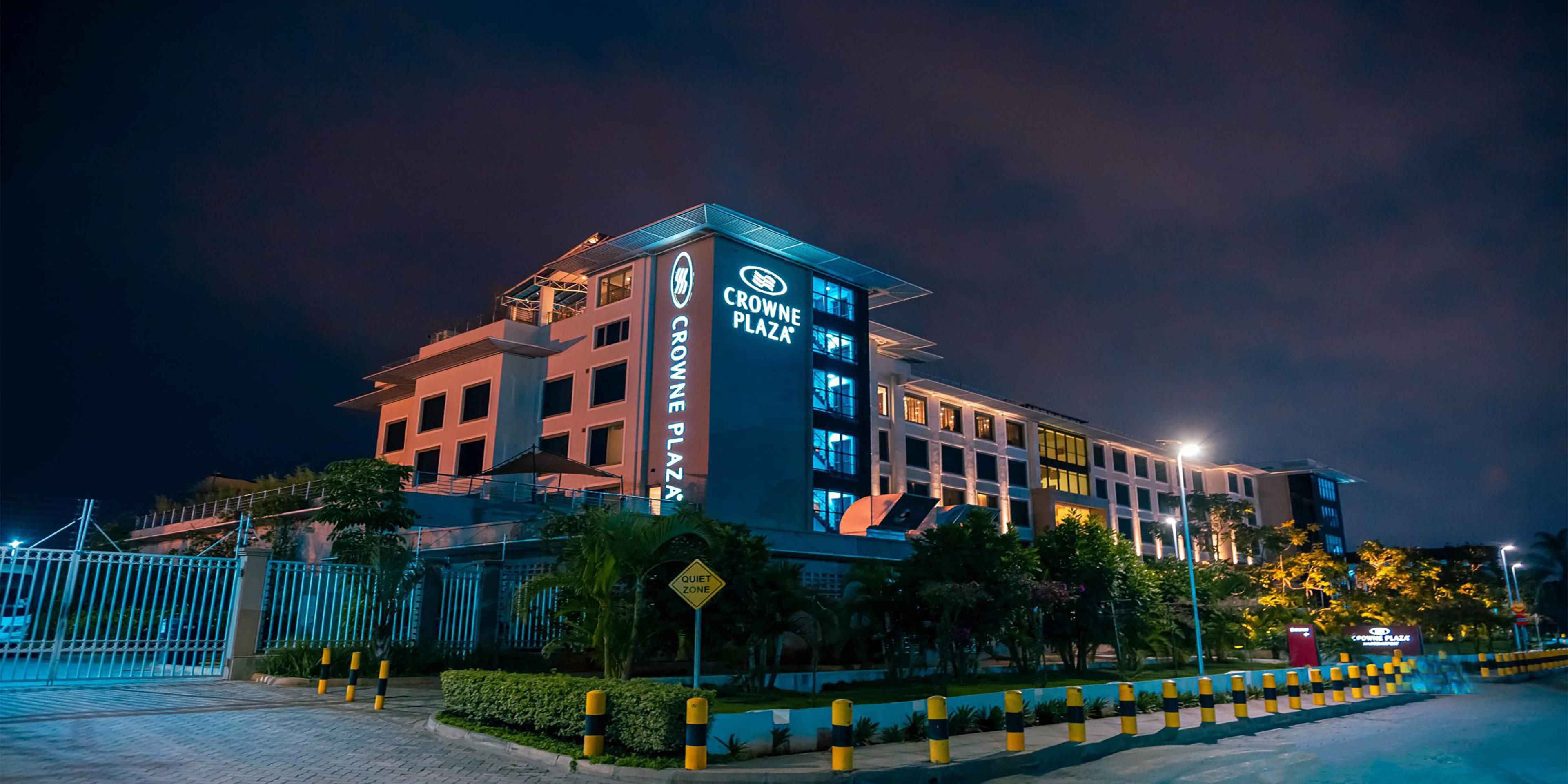 $hotelInfo.mediaDetails.welcomePhotos.primaryPhoto.caption}