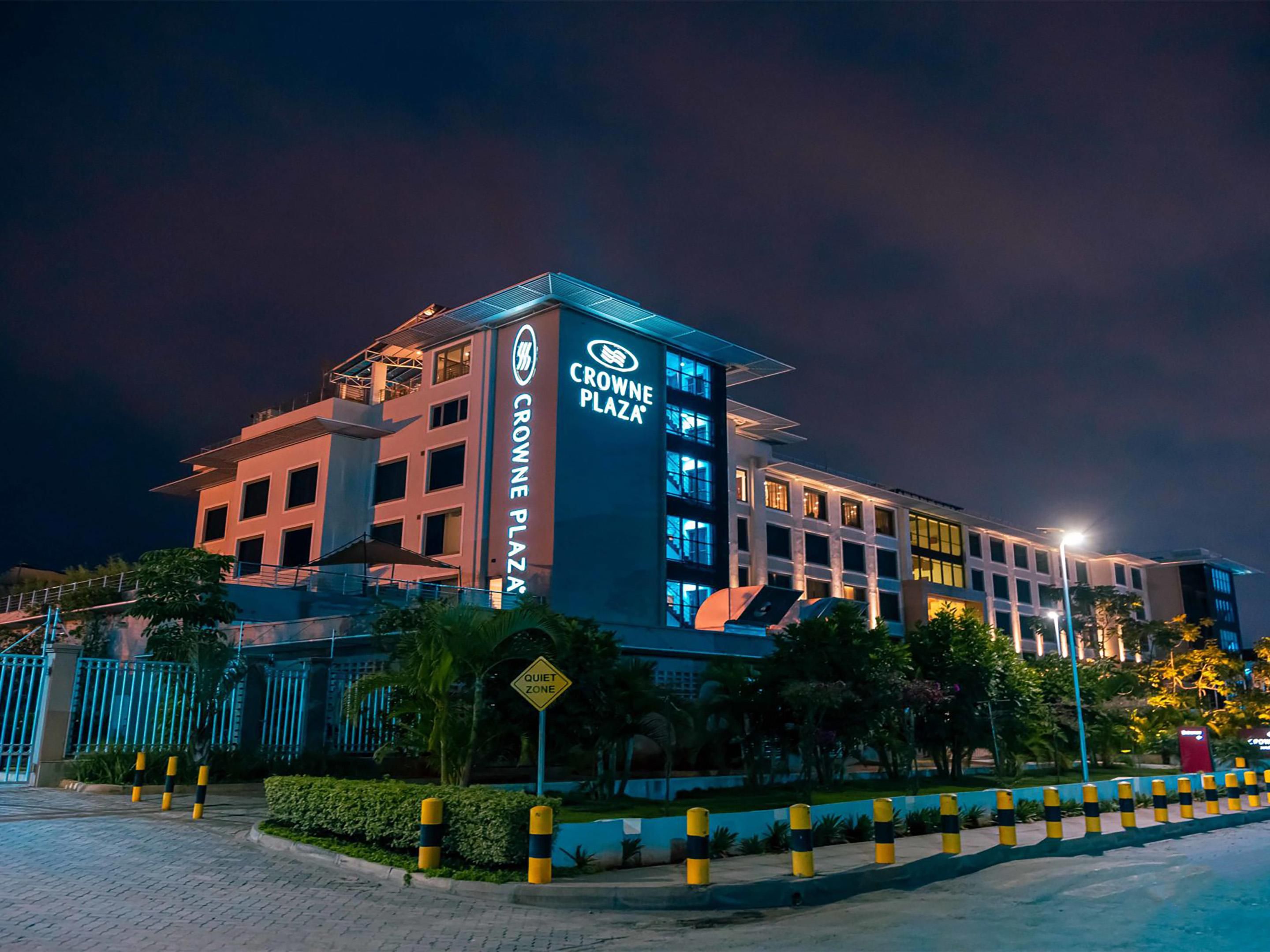 Experience convenience and comfort at an airport hotel in Nairobi