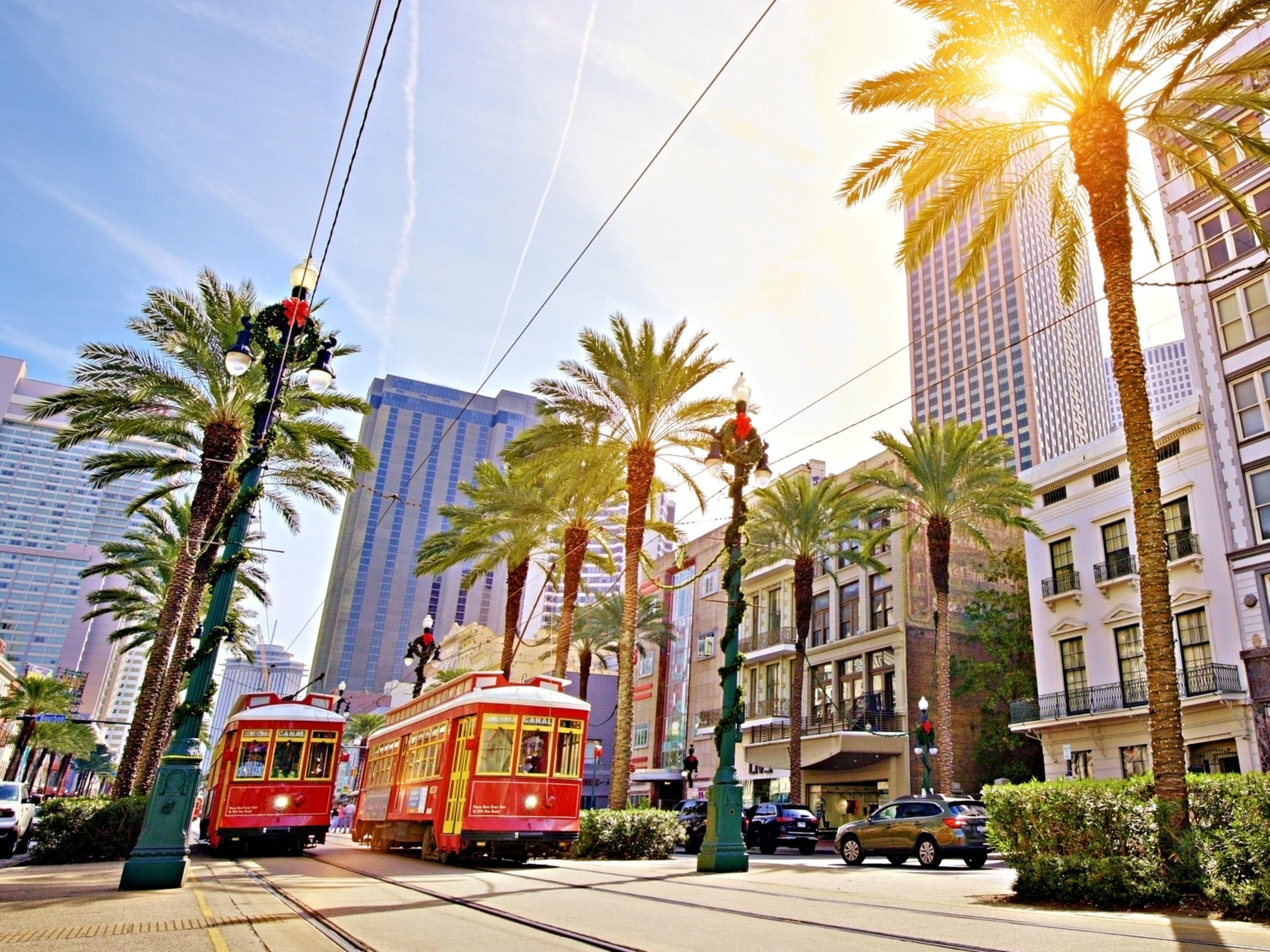 You're not just close to the action, you’re in the heart of it. Our hotel on Canal Street meets with ​Bourbon Street, where the French Quarter hums with music, food, and color. Step outside to catch the streetcar or walk to jazz clubs, cafés, and hidden gems. The best of New Orleans starts right here.