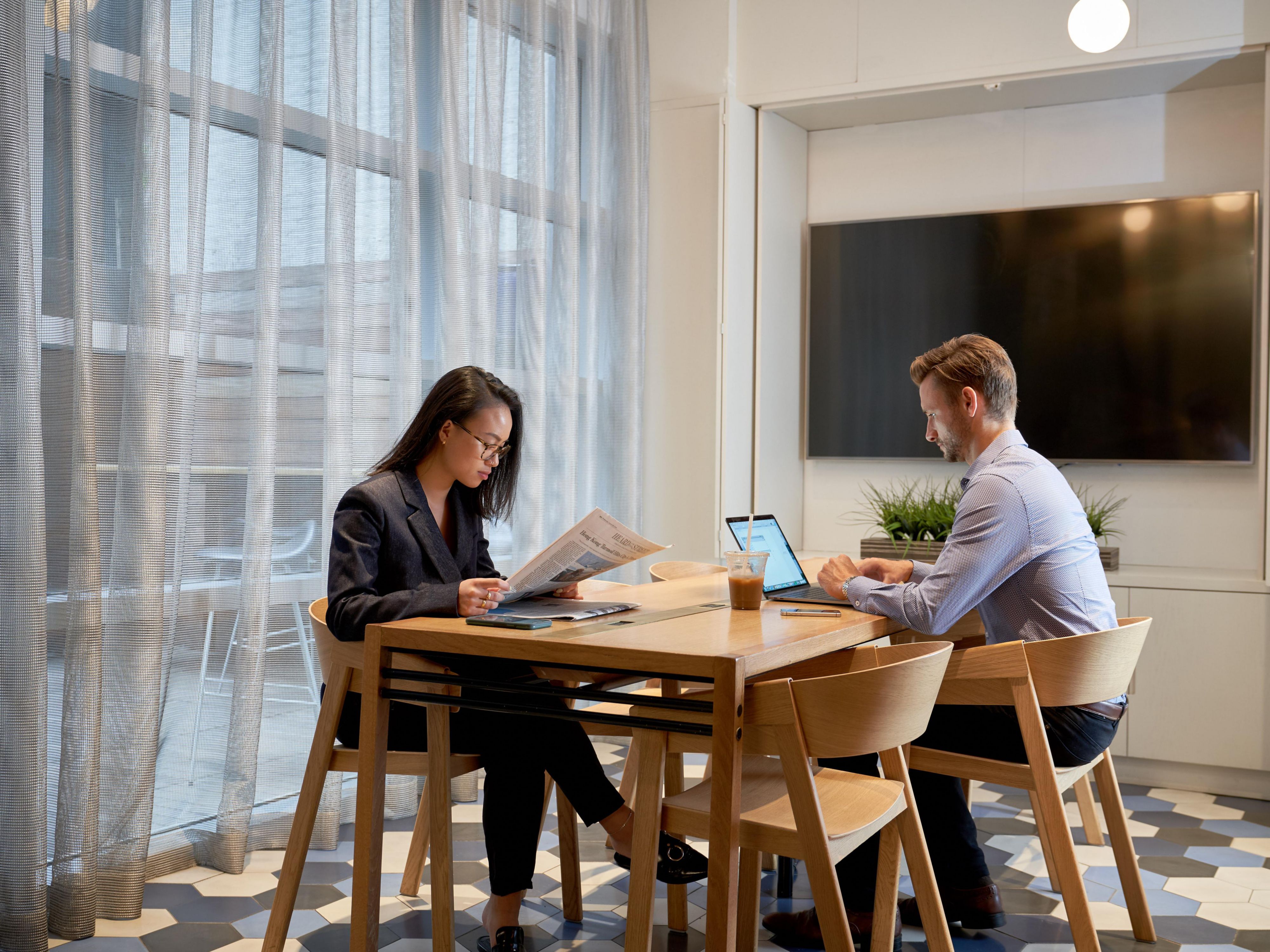 Seamlessly merging productivity and relaxation, the Business Center is connected to our quiet outdoor space off the hotel lobby—ideal for working remotely, taking calls, or simply relaxing. The space designed to support both business and leisure travelers offers essential services such as copying, printing, and scanning.