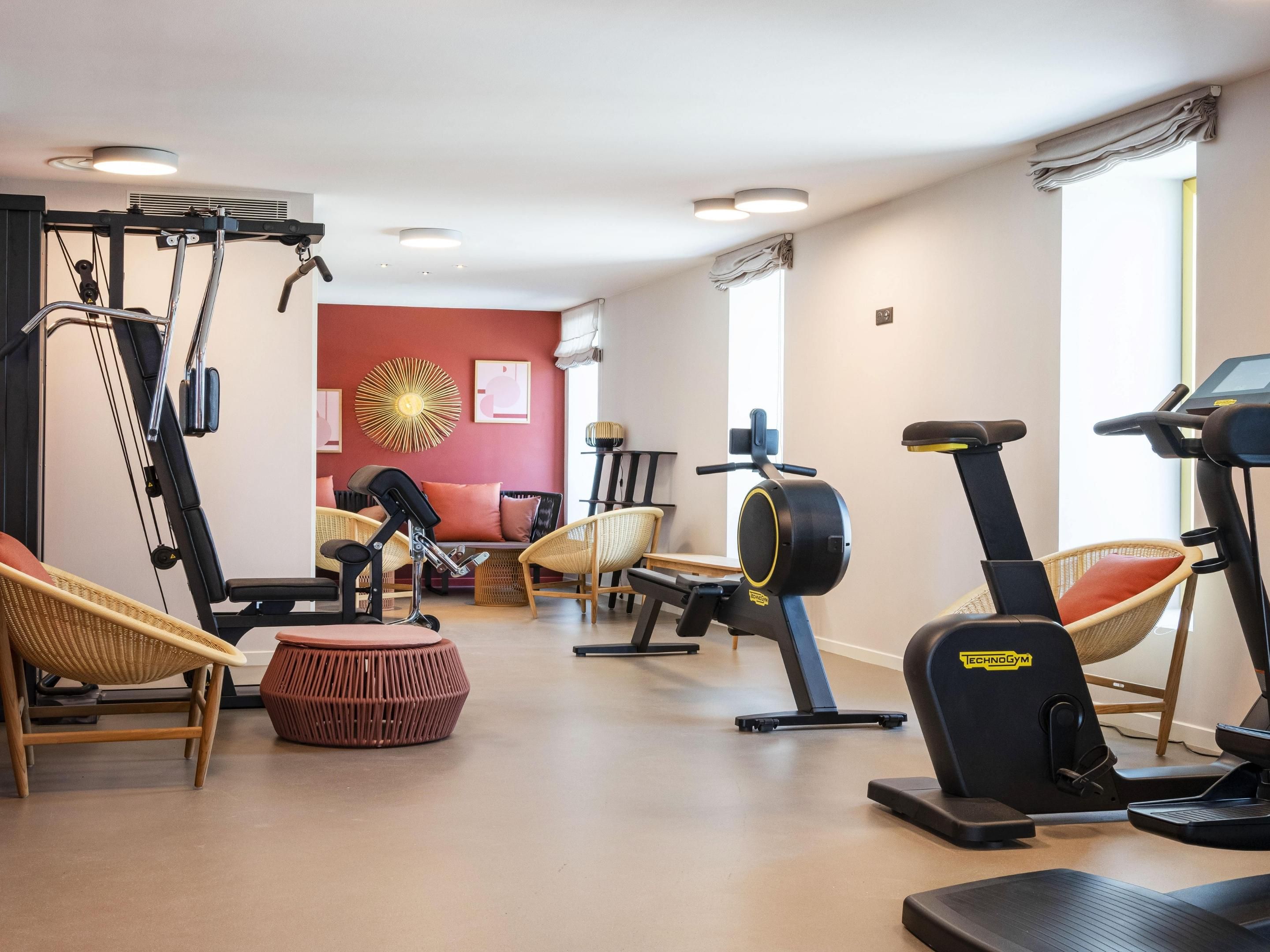 健身室和桑拿房配有顶级设备。