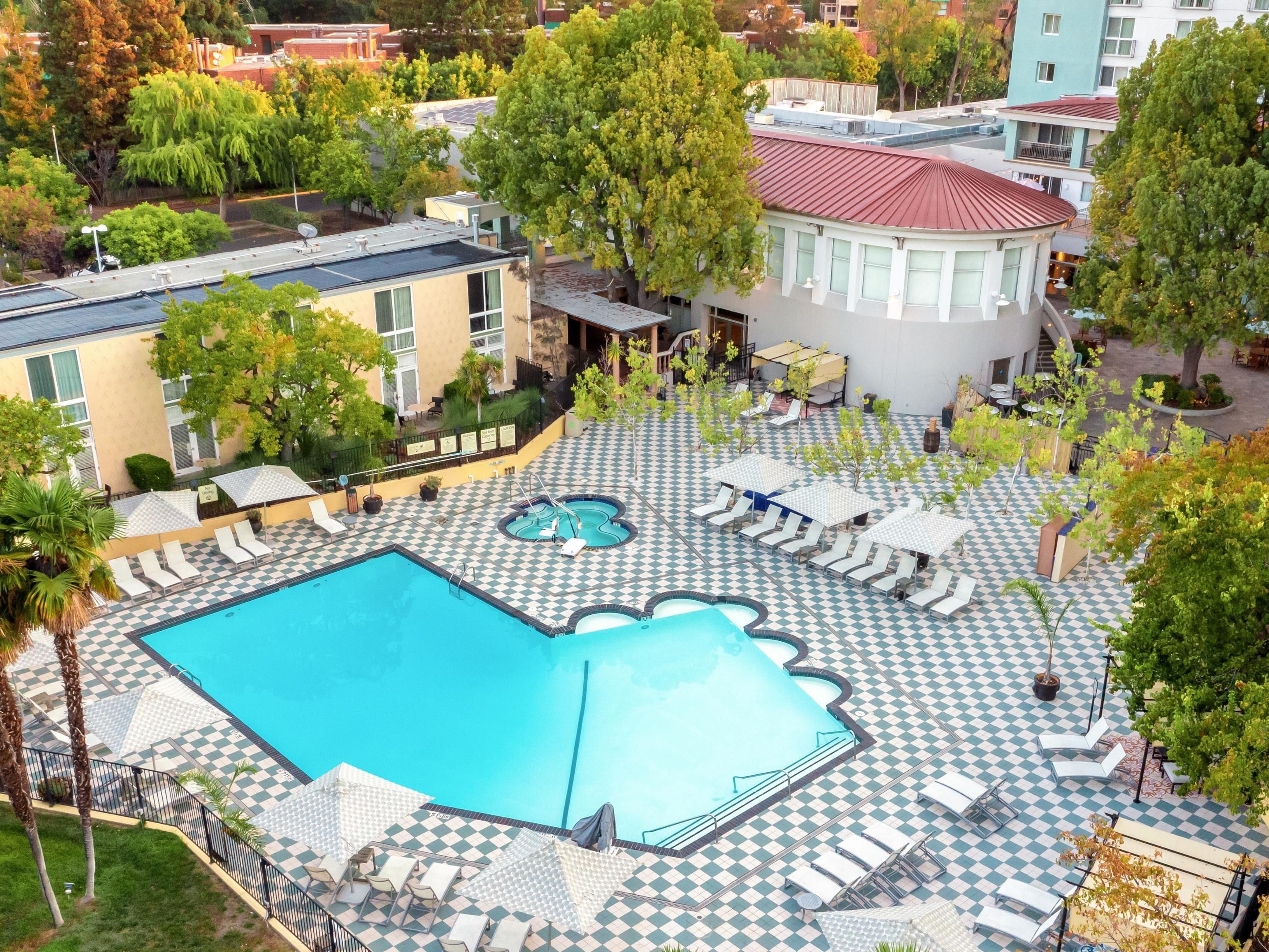 Our resort-style pool and state-of-the-art Fitness Center with a dry sauna are second to none in the Palo Alto area. Our sun-drenched pool patio is about 5,000 Sq. Ft. and includes plenty of seating for all guests, including umbrellas, towel service, and cabana rental. You'll enjoy a comfortable day basking in the California sunshine.