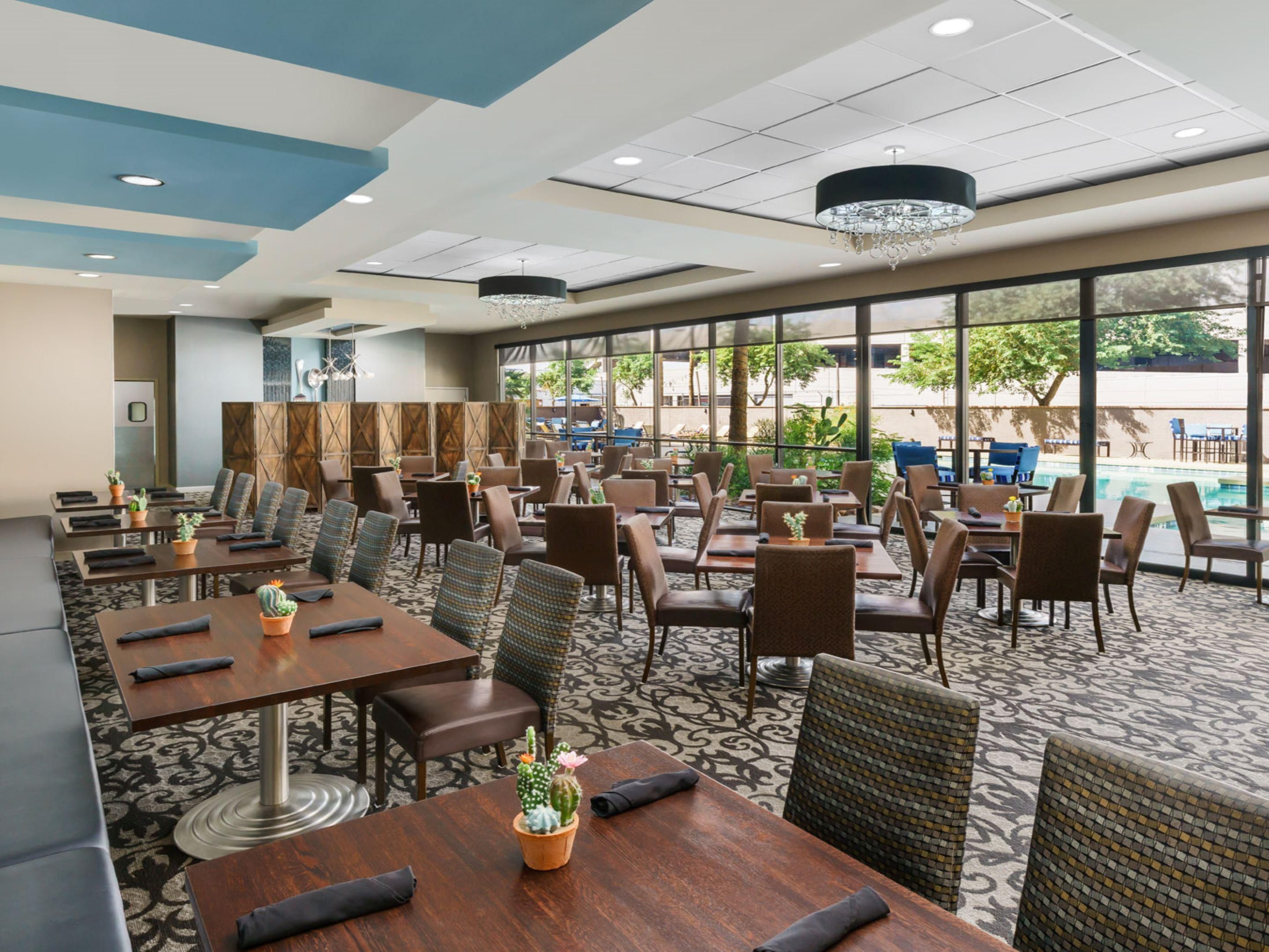 Savor Southwestern flavors in a casual-upscale ambiance at The Post, serving fresh, locally sourced cuisine for breakfast and The Perch, serving lunch and dinner. Enjoy local craft beer and hand-crafted cocktails at our laid-back Perch Lounge, with daily happy hour specials. If you're on the go, grab a quick snack at Perch Grab & Go.