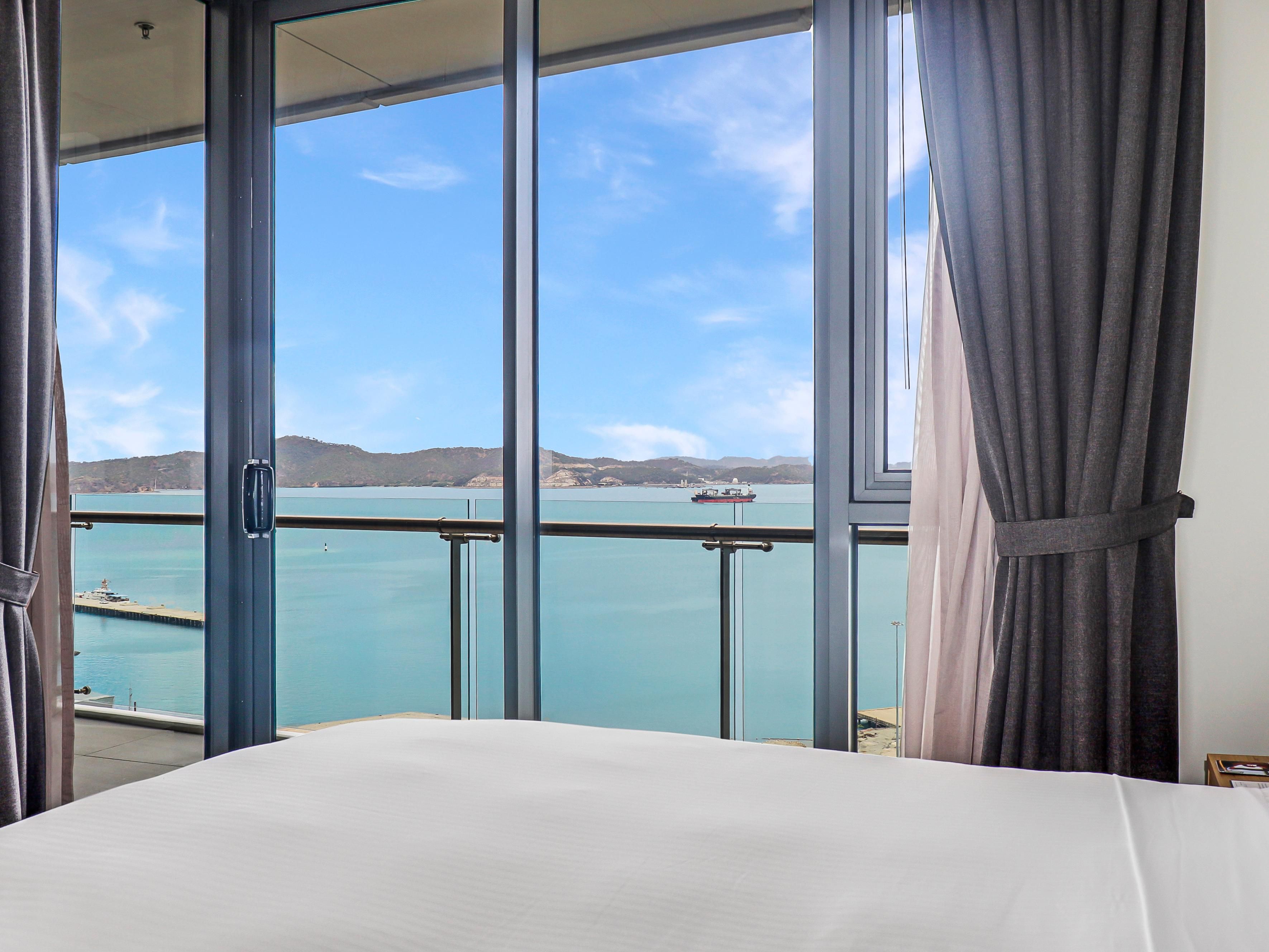 Discover modern and comfortable accommodations with panoramic harbor views in the heart of Port Moresby's cbd. 

Choose from 54 modern 2 and 3-bedroom fully serviced apartments with room to unpack, settle in and make it feel like home. 