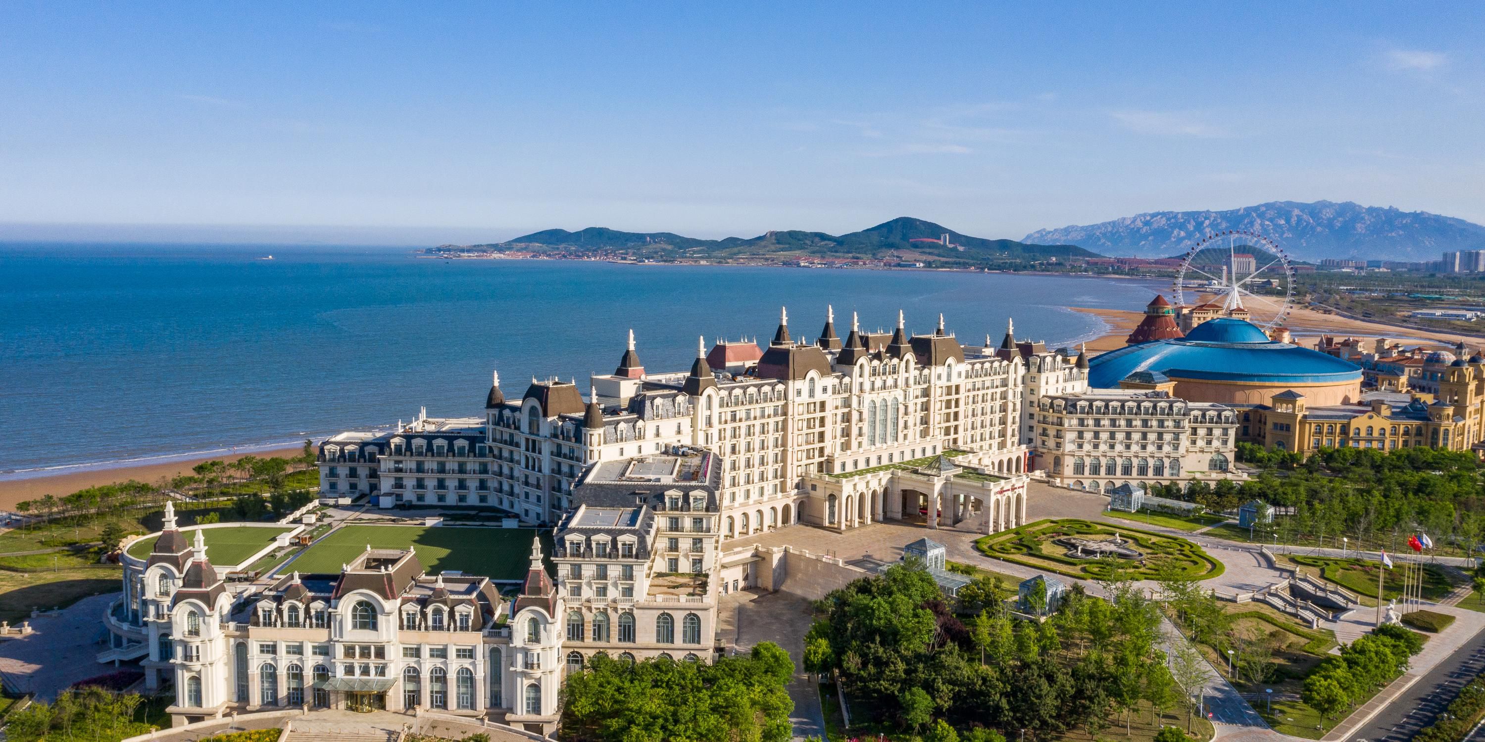 $hotelInfo.mediaDetails.welcomePhotos.primaryPhoto.caption}