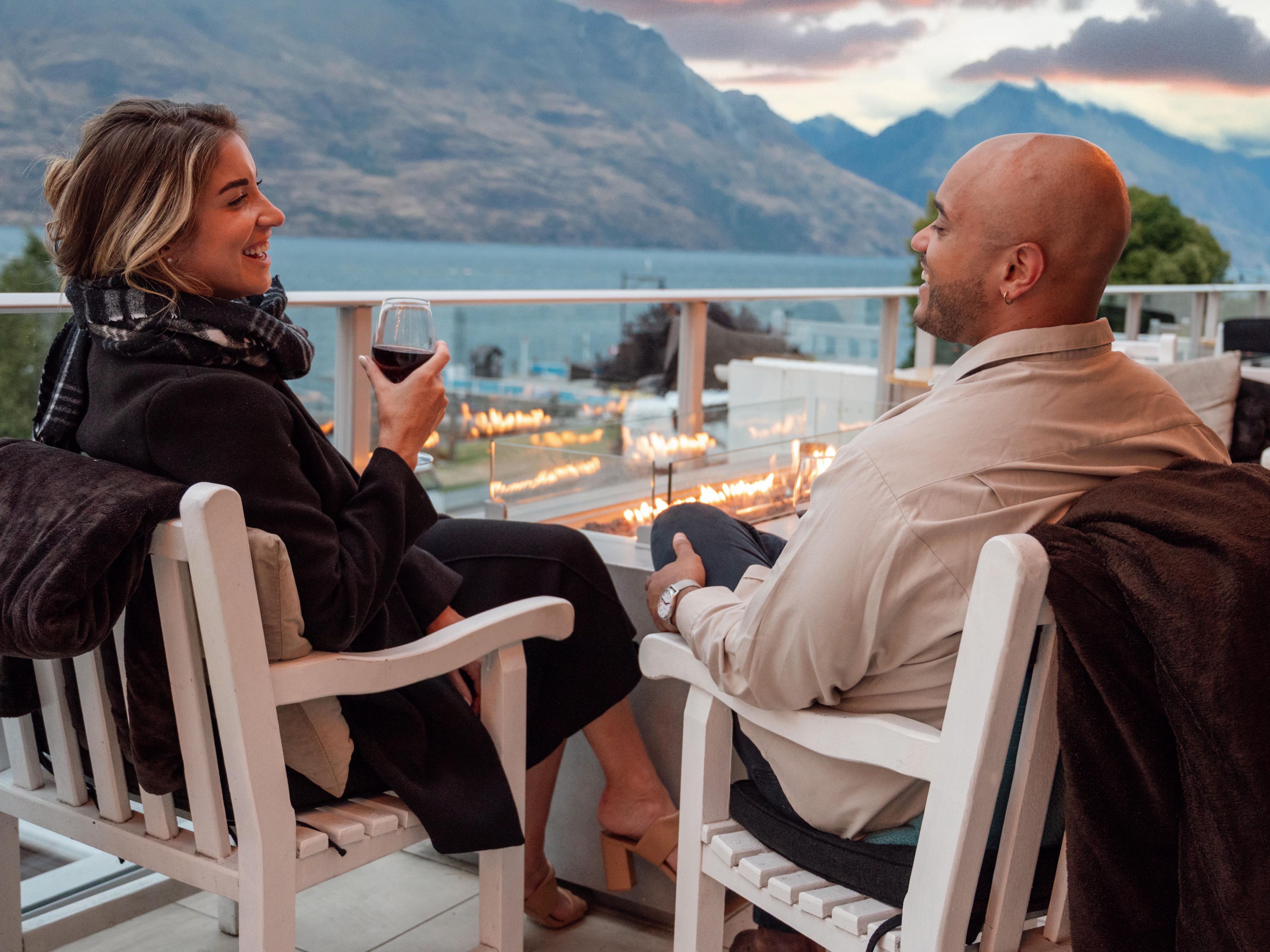 Enjoy breathtaking mountain views and a vibrant atmosphere in the heart of Queenstown. Unwind fireside on our balcony after a day of adventure or relax with a cocktail while soaking in the stunning scenery. Our extensive drinks menu features beers, wines, spirits, and signature cocktails crafted by our talented mixologists.
