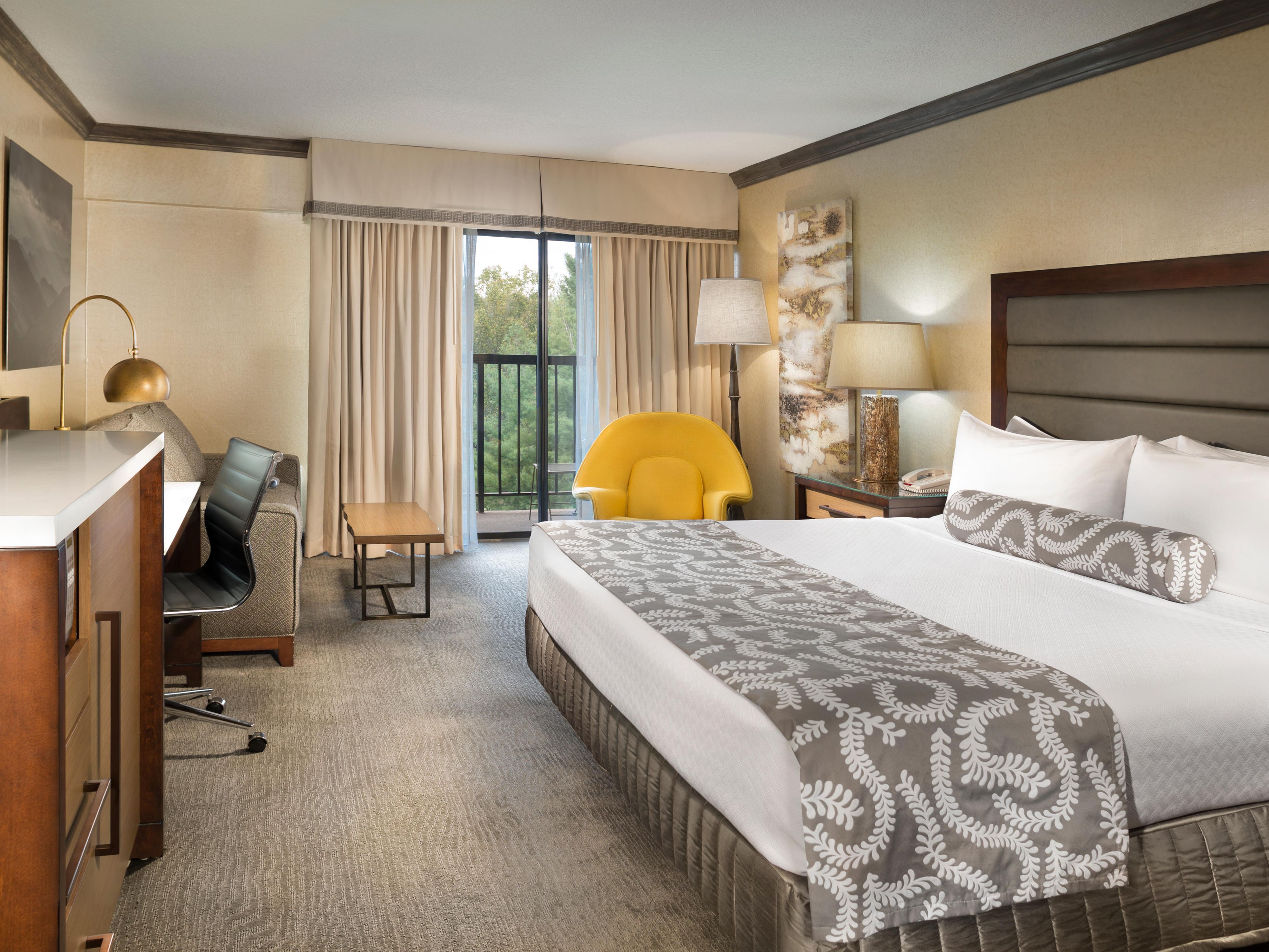 Asheville hotel only minutes to Harrah's Cherokee Arena, South Slope Asheville breweries, Blue Ridge Parkway NC, River Arts District Asheville, and UNC Asheville. 