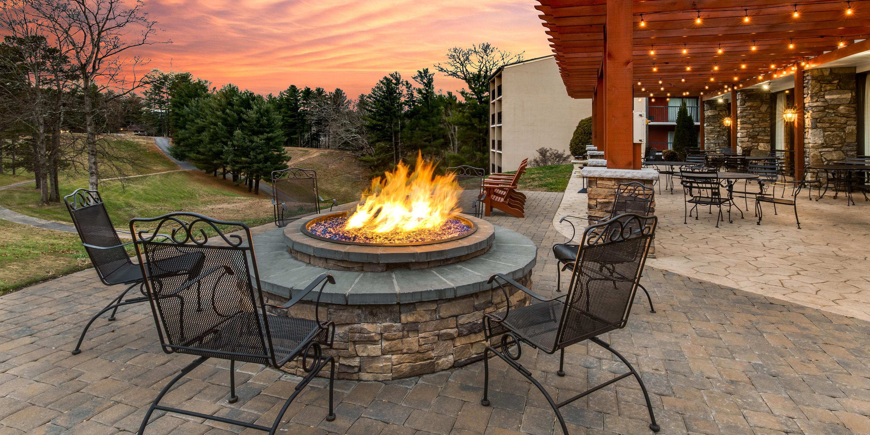 $hotelInfo.mediaDetails.welcomePhotos.primaryPhoto.caption}