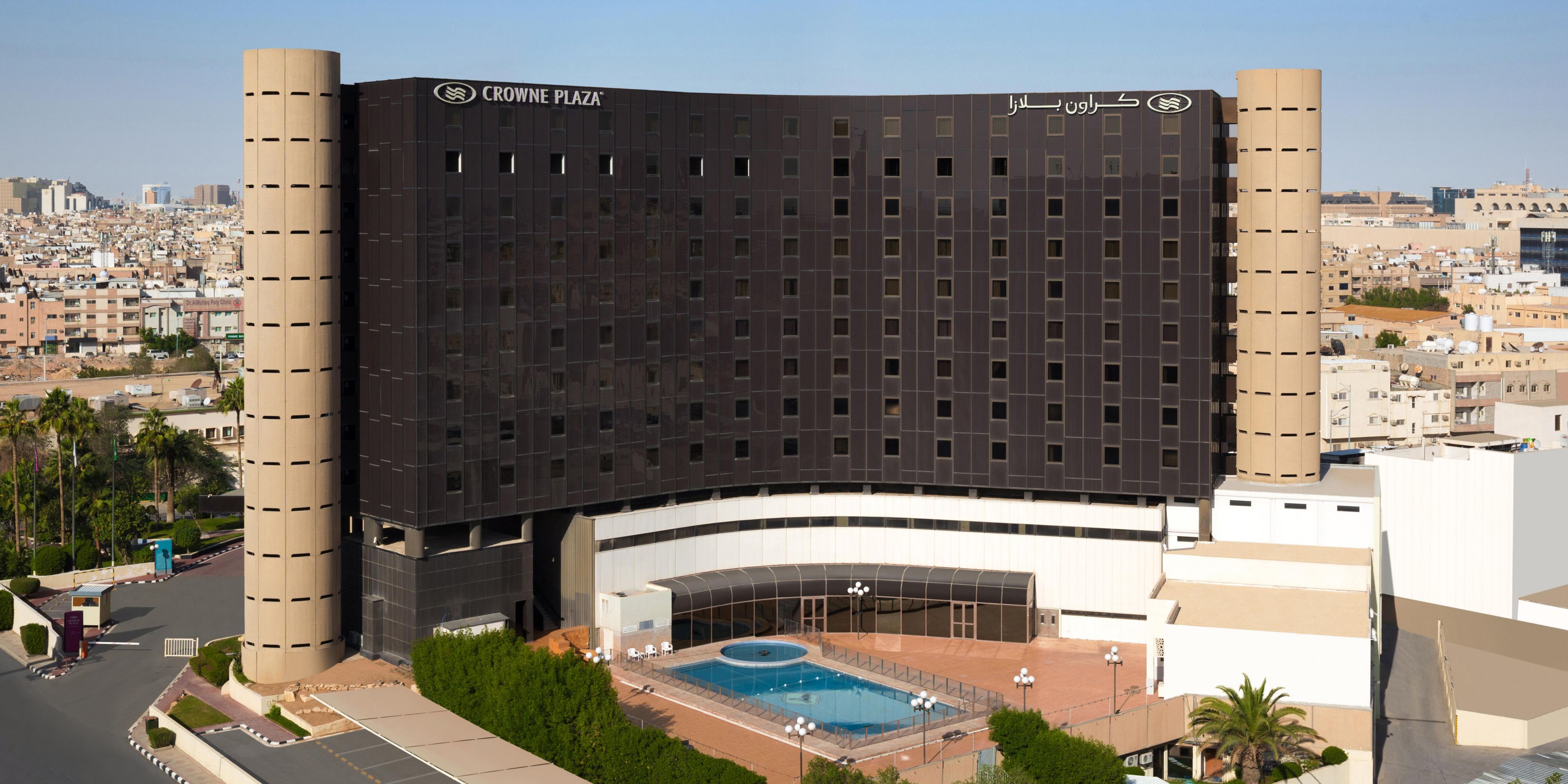 $hotelInfo.mediaDetails.welcomePhotos.primaryPhoto.caption}