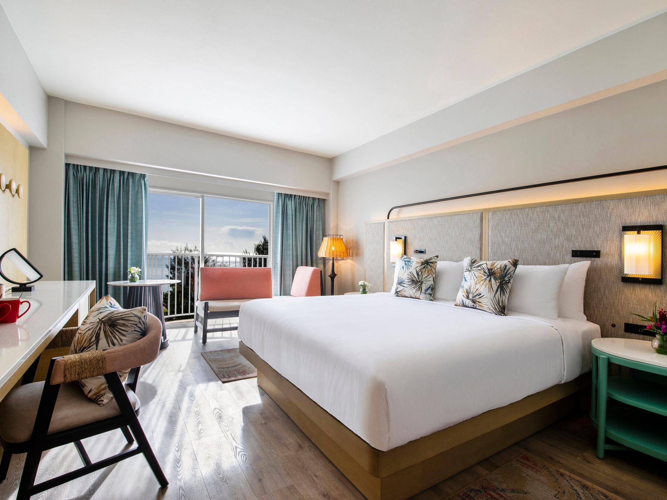 King Bed Standard Oceanview