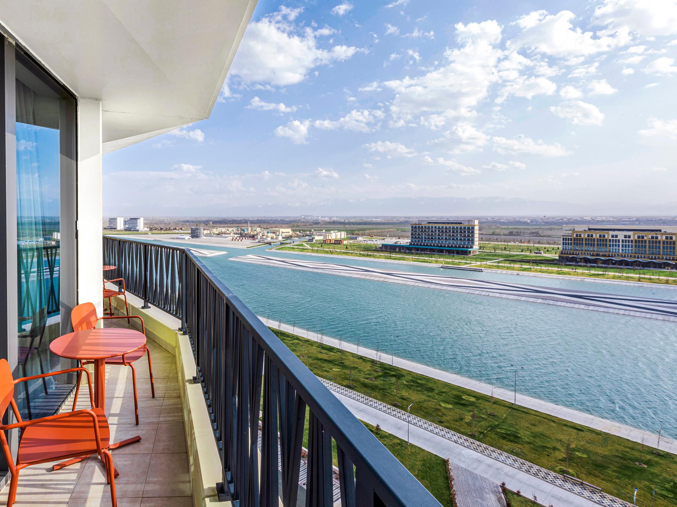 Every morning, you'll be greeted by the inspiring expanse of the rowing canal right from balcony.
Here, every room is a perfect frame for your relaxation.