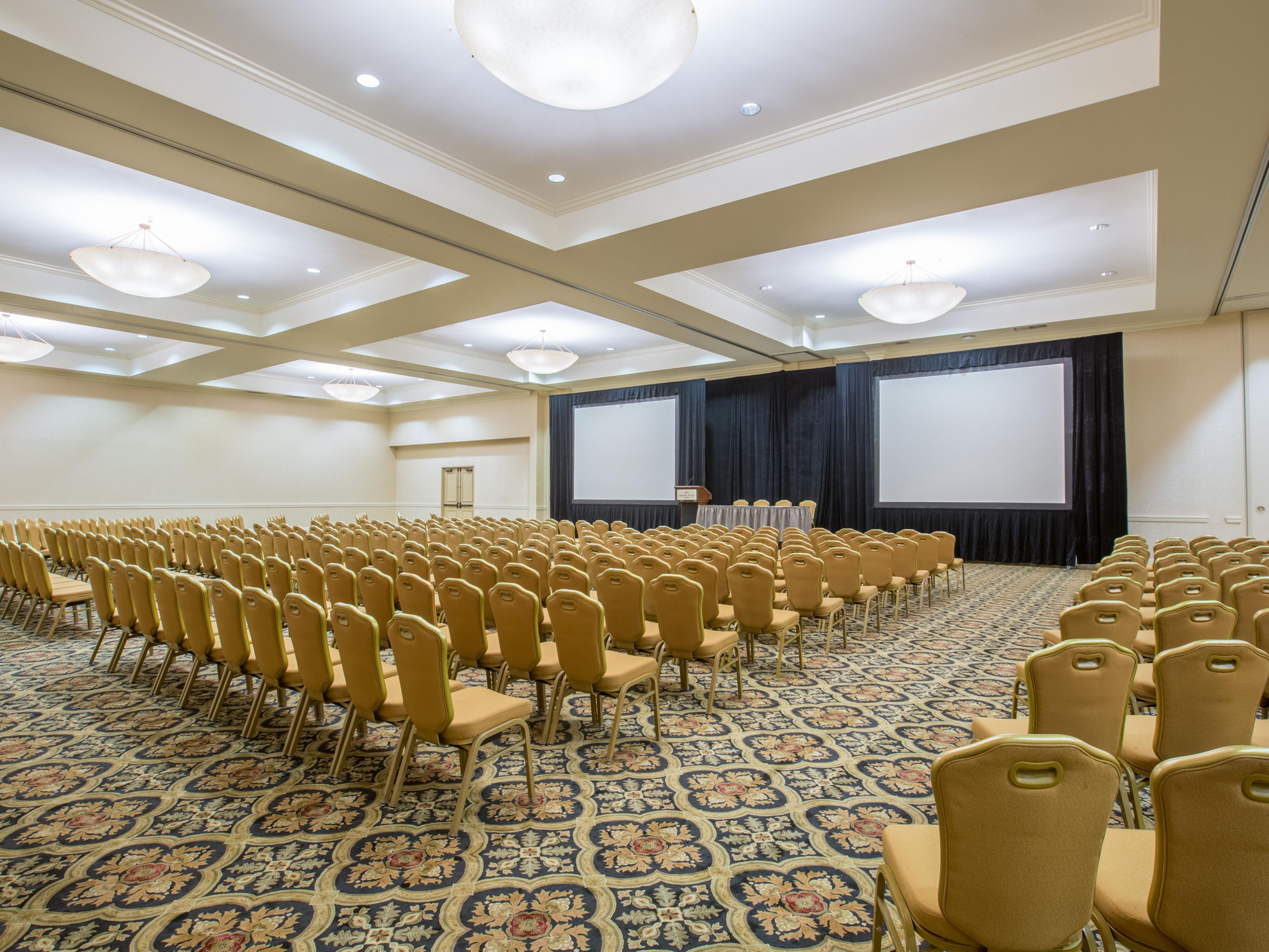 Host conferences, weddings, and social gatherings in our 40,000 sq. ft. of flexible meeting space, including 17 versatile meeting rooms and four outdoor venues. Enjoy AV equipment, customized catering, and personalized services. From boardrooms to ballrooms, we transform ordinary meetings into extraordinary events!