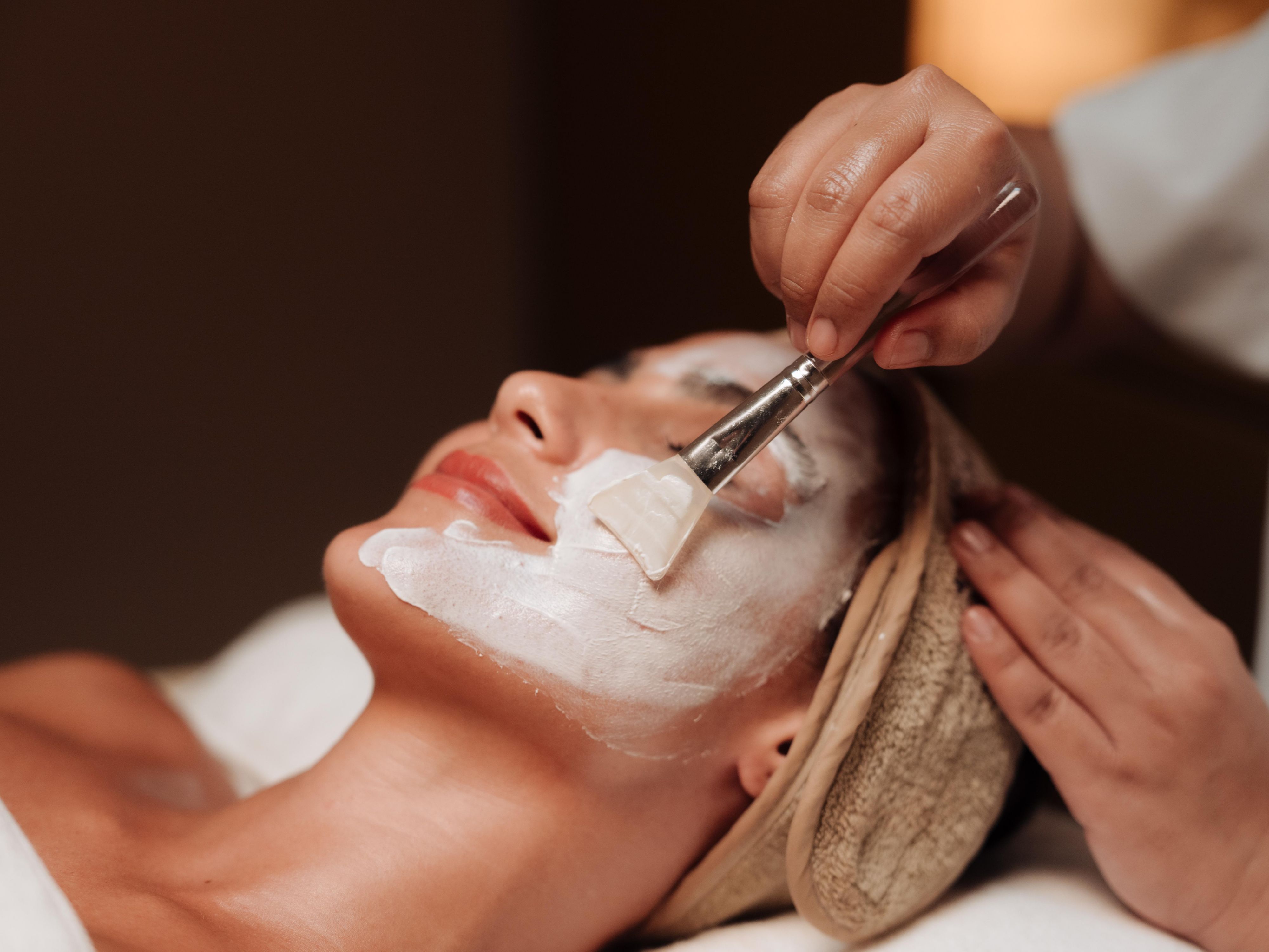 Indulge in our Autumn Special Offer, which includes a 60-minute facial using premium Germaine de Capuccini products, a refreshing welcome drink, and full access to the pool and jacuzzi. Treat yourself to relaxation and rejuvenation this season.