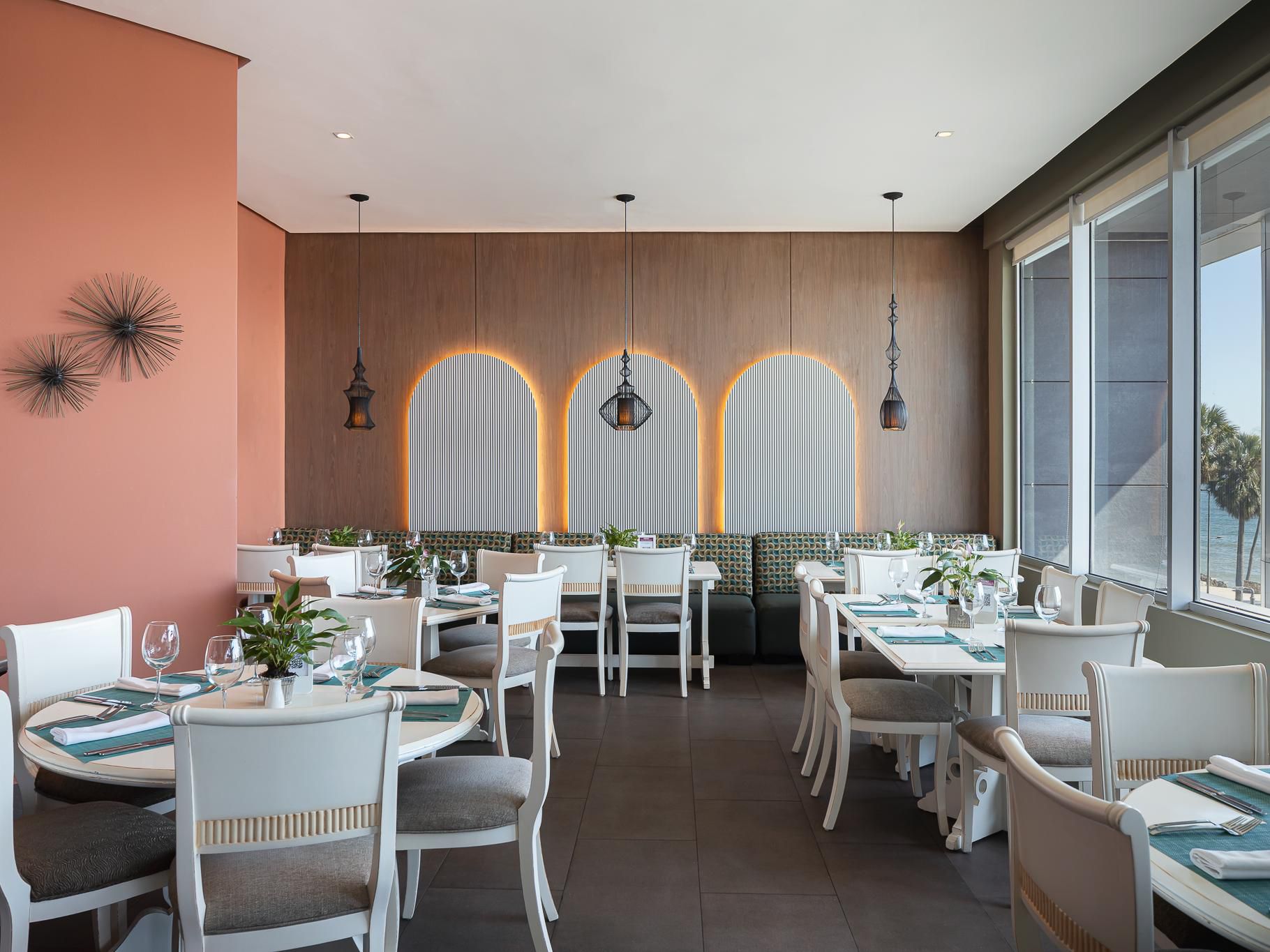 Start your day with a delightful breakfast at our Nabu restaurant. Savor a variety of fresh, local options crafted with the finest ingredients, ensuring that every morning is a memorable experience.