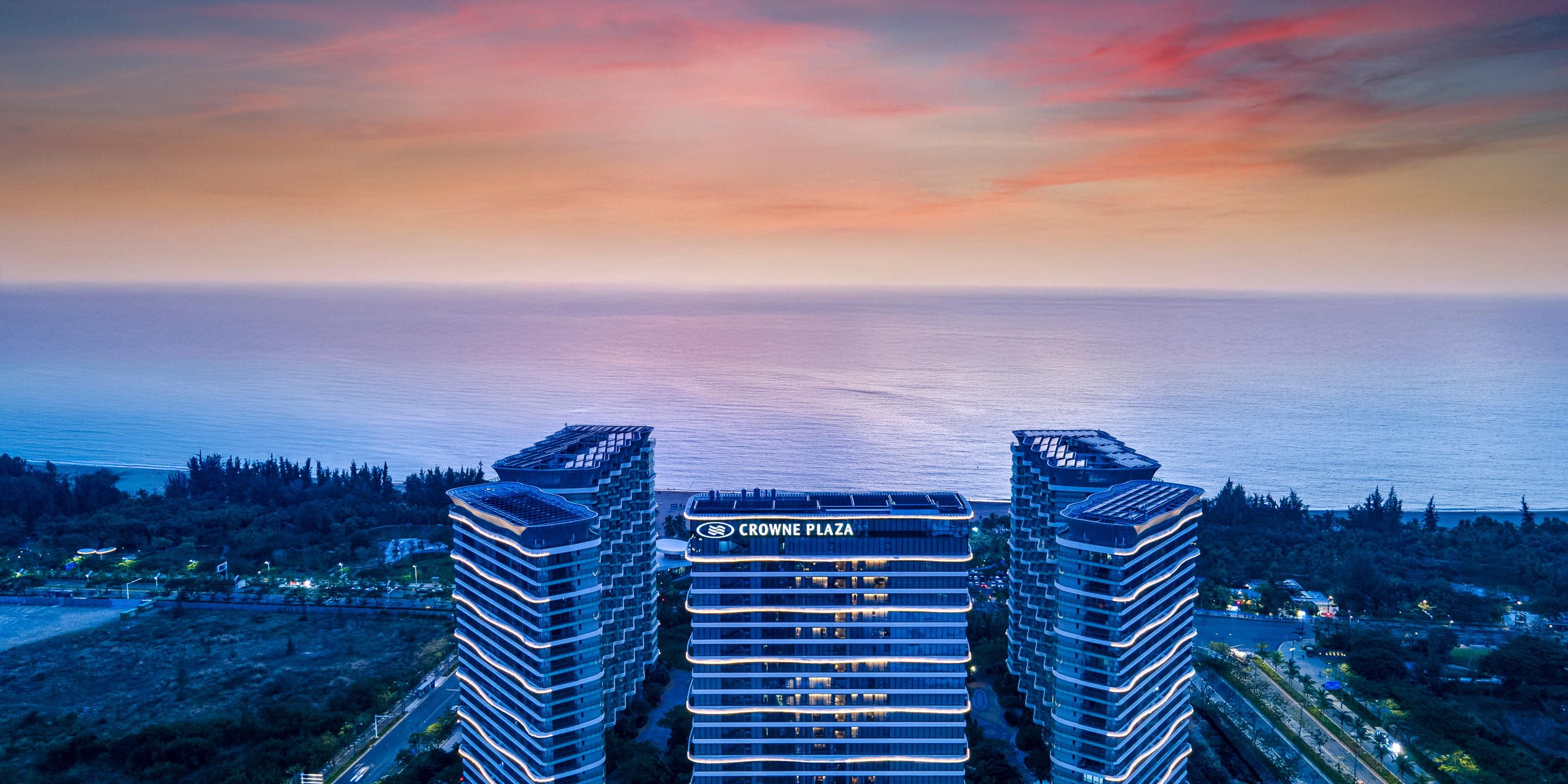 $hotelInfo.mediaDetails.welcomePhotos.primaryPhoto.caption}