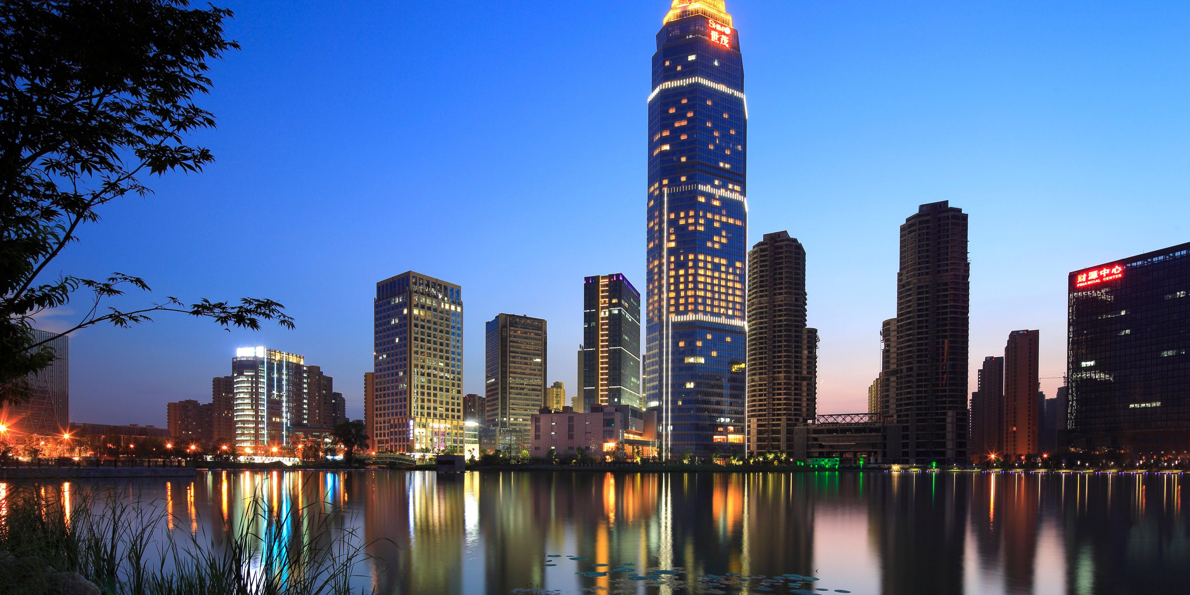 $hotelInfo.mediaDetails.welcomePhotos.primaryPhoto.caption}