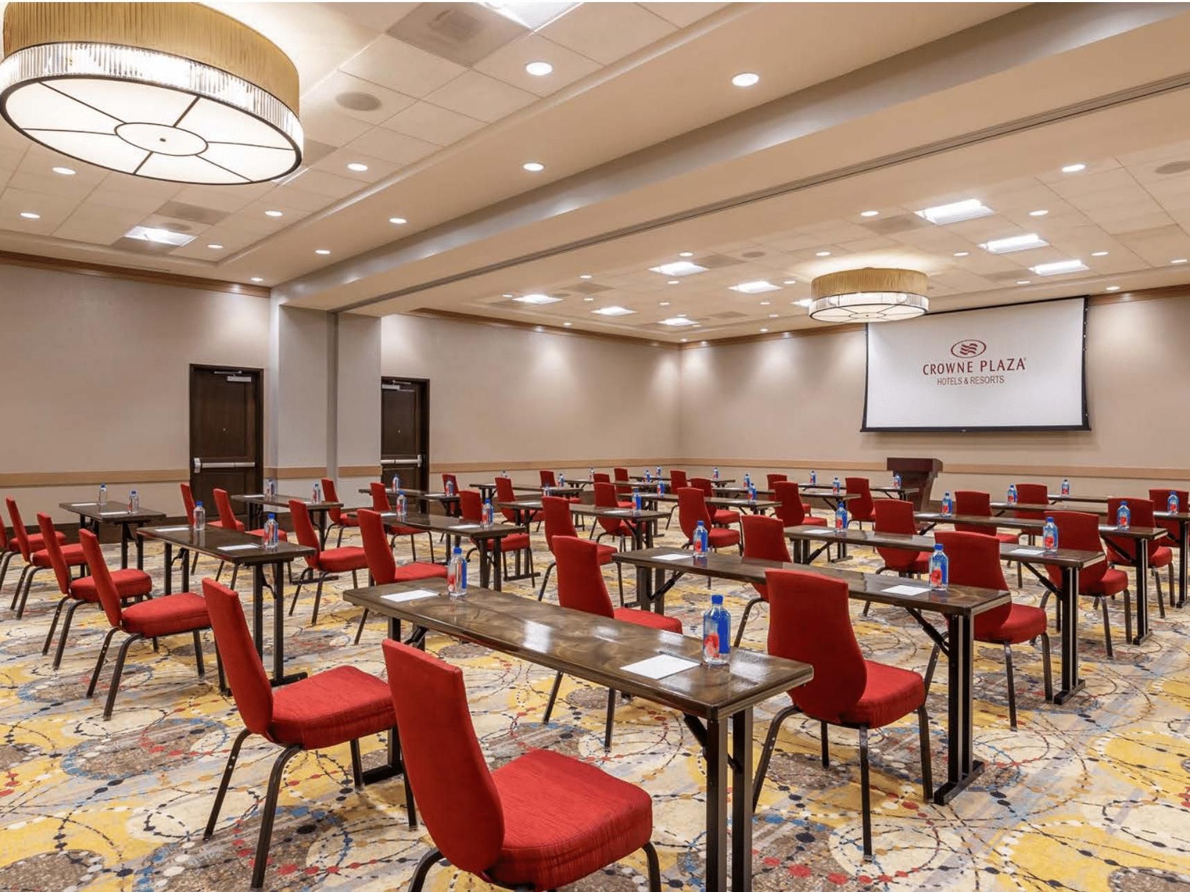 With 7,770 square feet of versatile event space, our hotel provides the ideal setting for corporate meetings, weddings, and special events. Our dedicated Meetings Director ensures seamless execution, from customized catering to state-of-the-art audiovisual setups. Plan your next event with confidence at Crowne Plaza Shenandoah - The Woodlands Area.