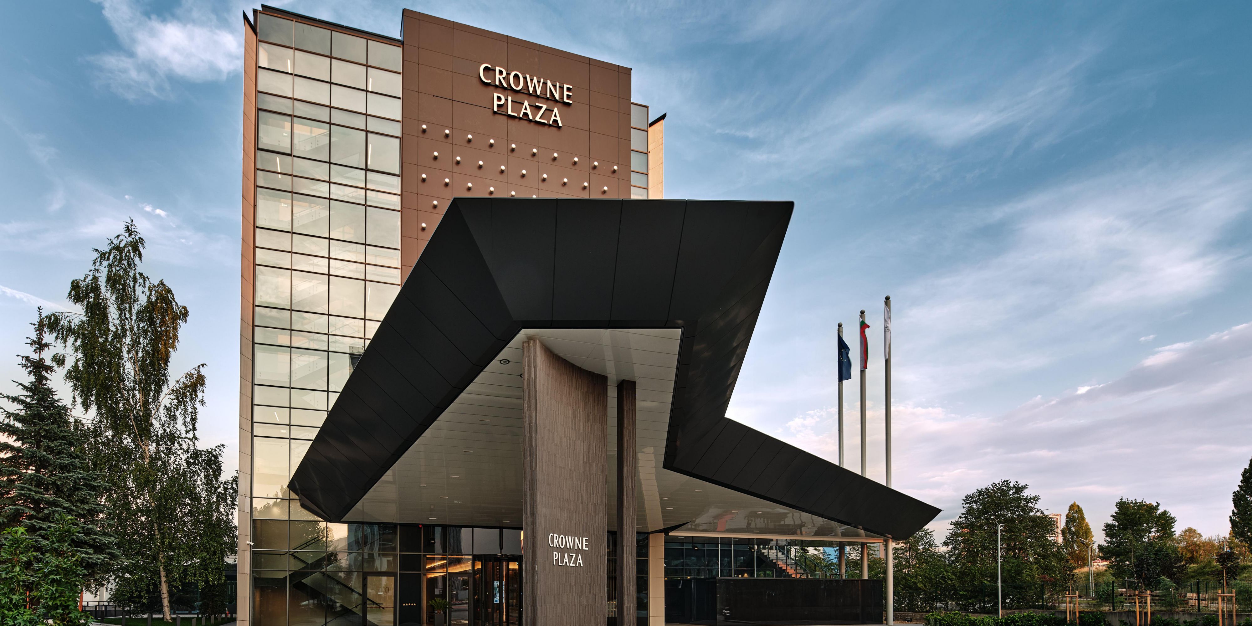 $hotelInfo.mediaDetails.welcomePhotos.primaryPhoto.caption}