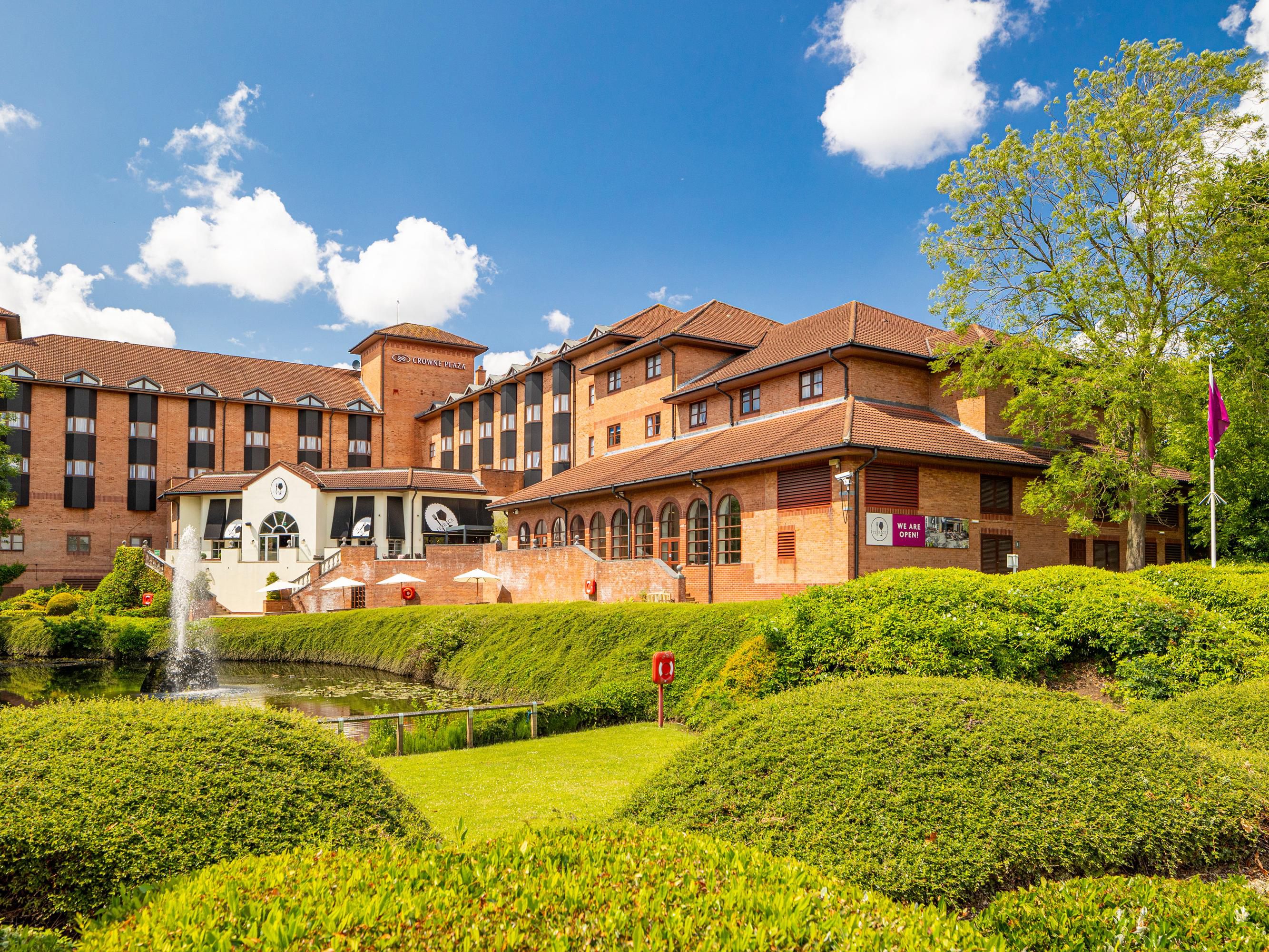 A luxurious lakeside hotel, Crowne Plaza Solihull.