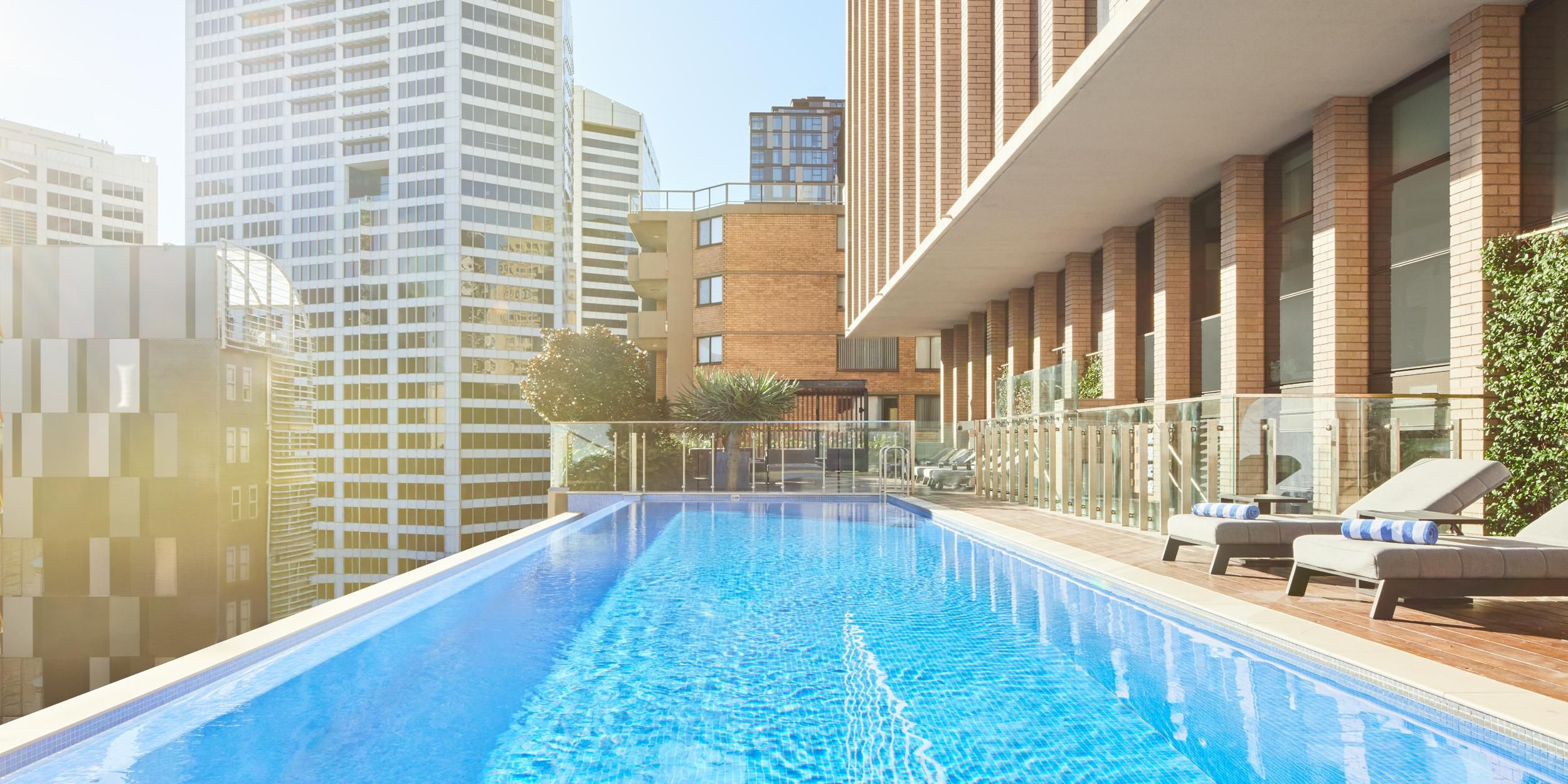 $hotelInfo.mediaDetails.welcomePhotos.primaryPhoto.caption}