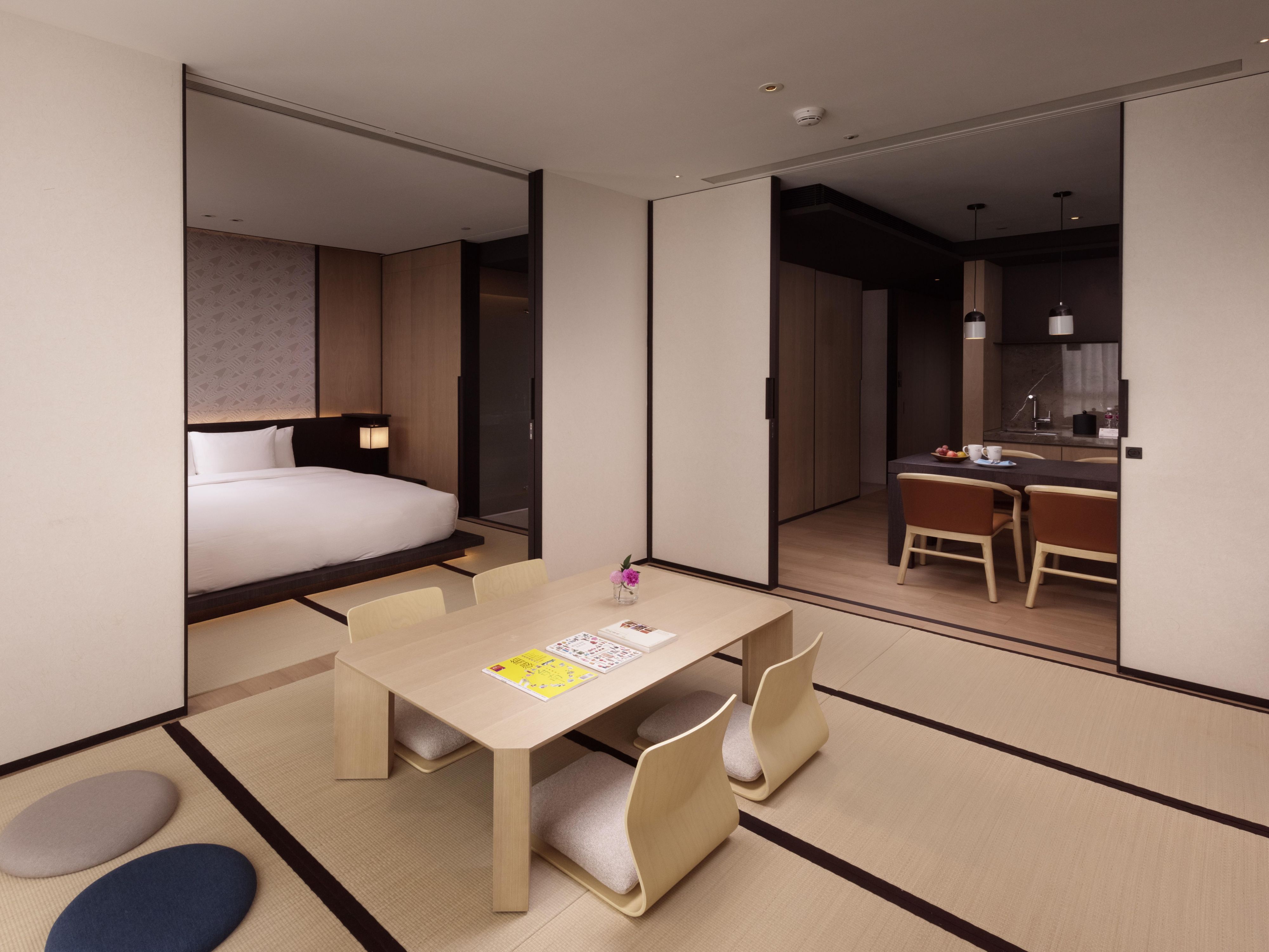 豪华日式榻榻米房 特大床