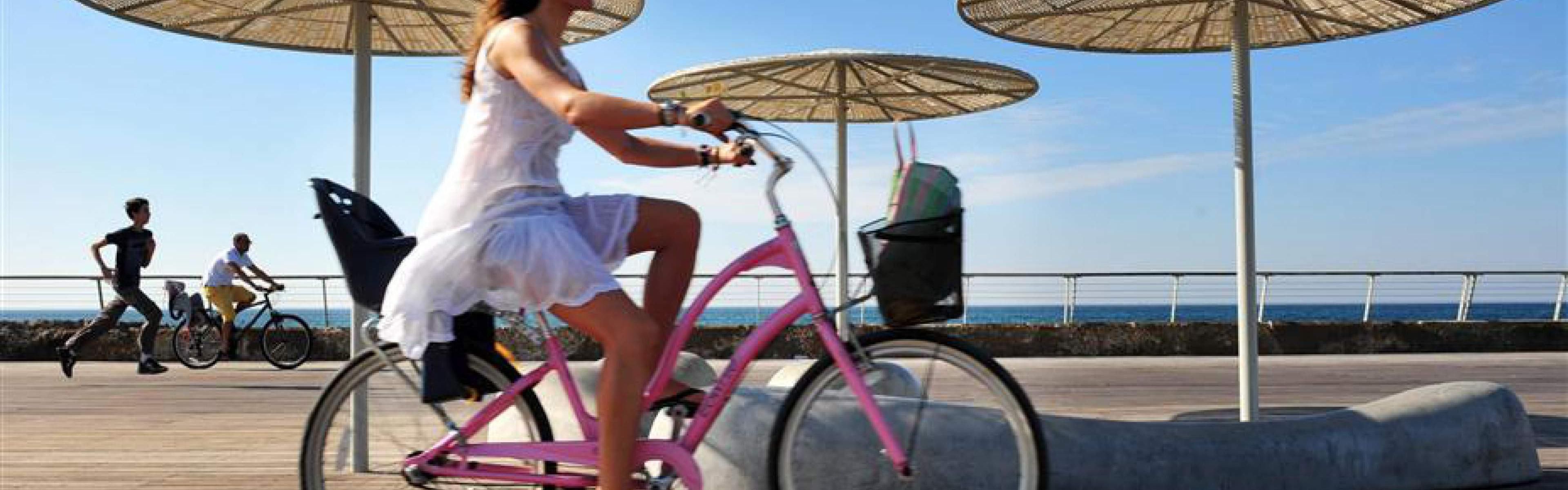 Promenade along the Mediterranean Sea