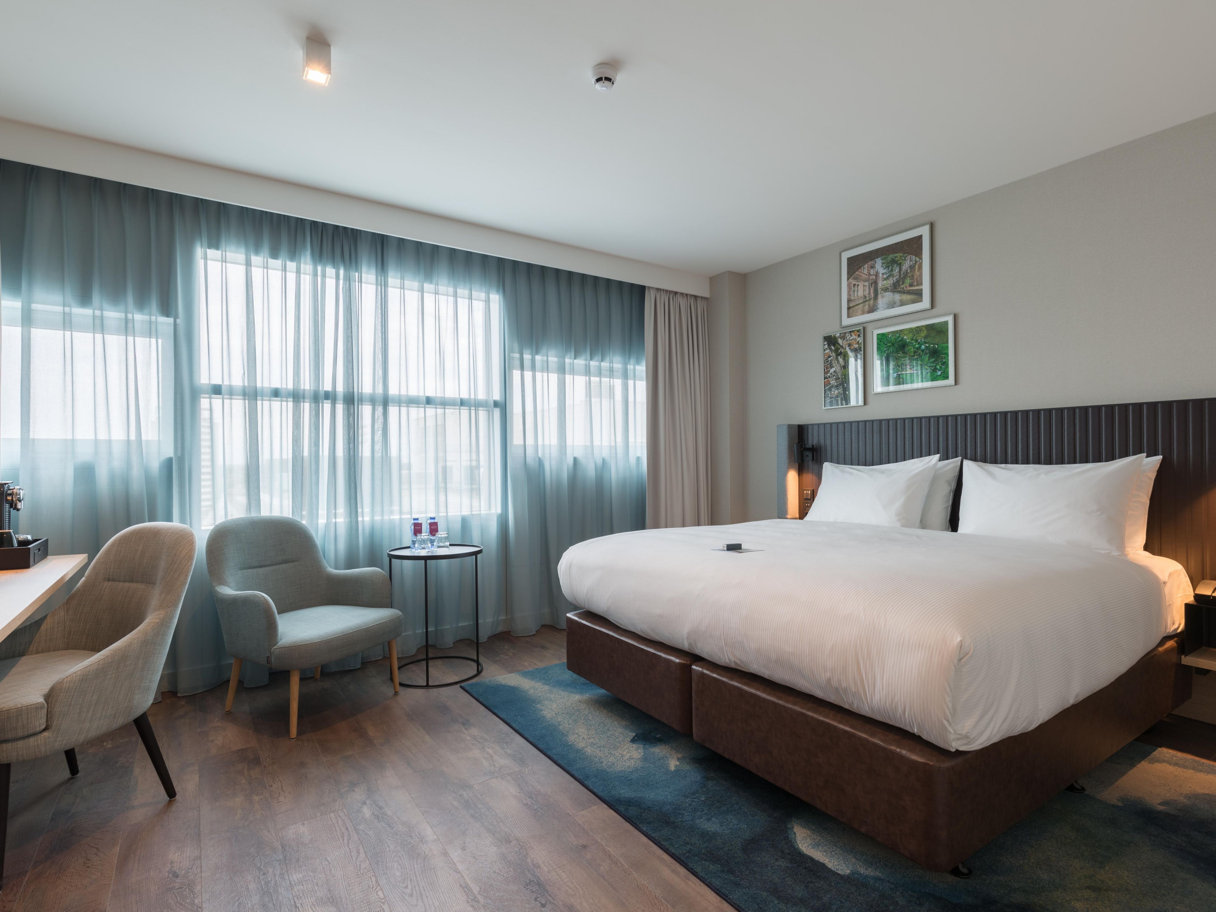 Enjoy our Sleep Advantage Program  for a better night's sleep.