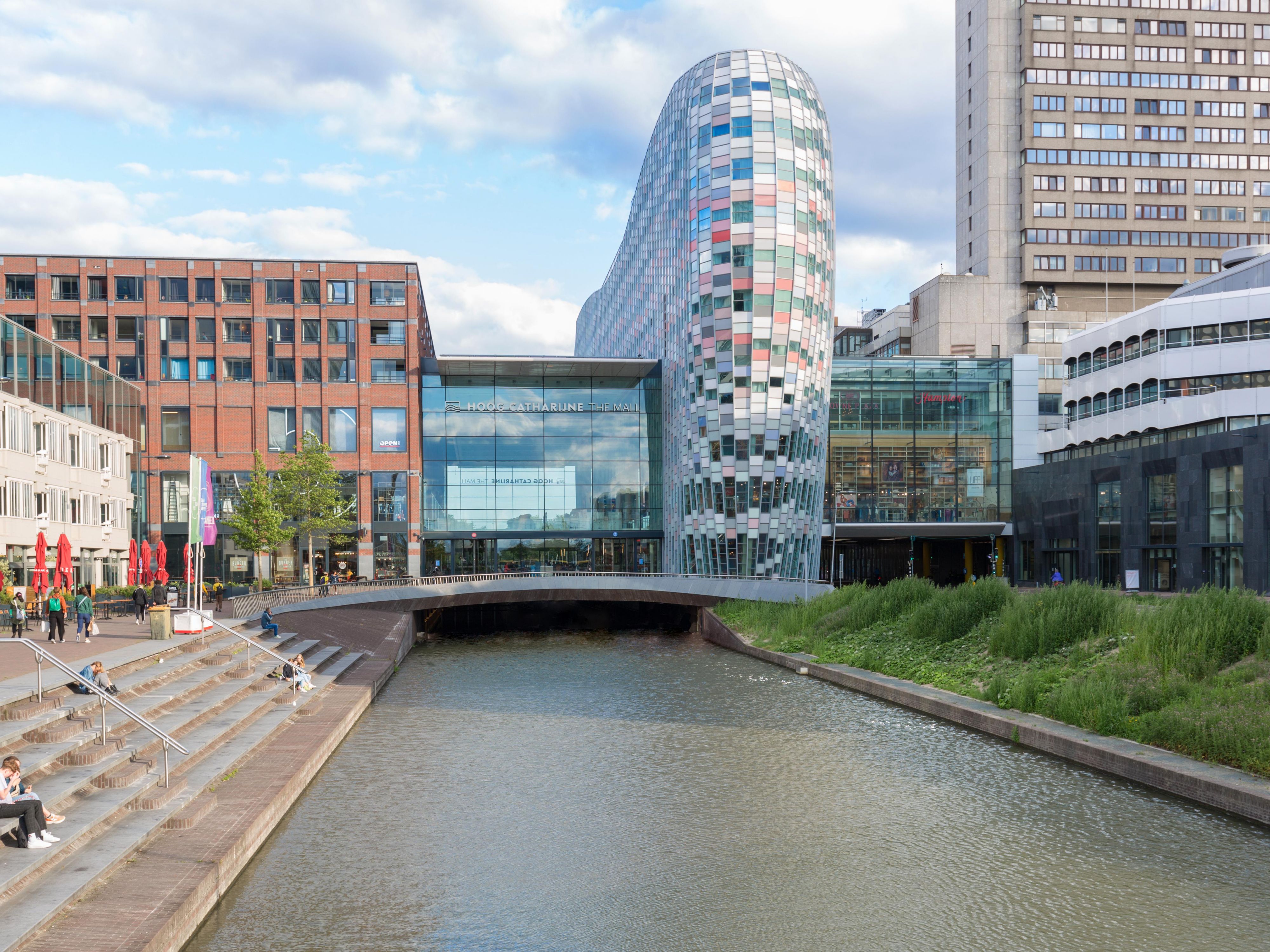 Located within Hoog Catharijne Shopping Mall