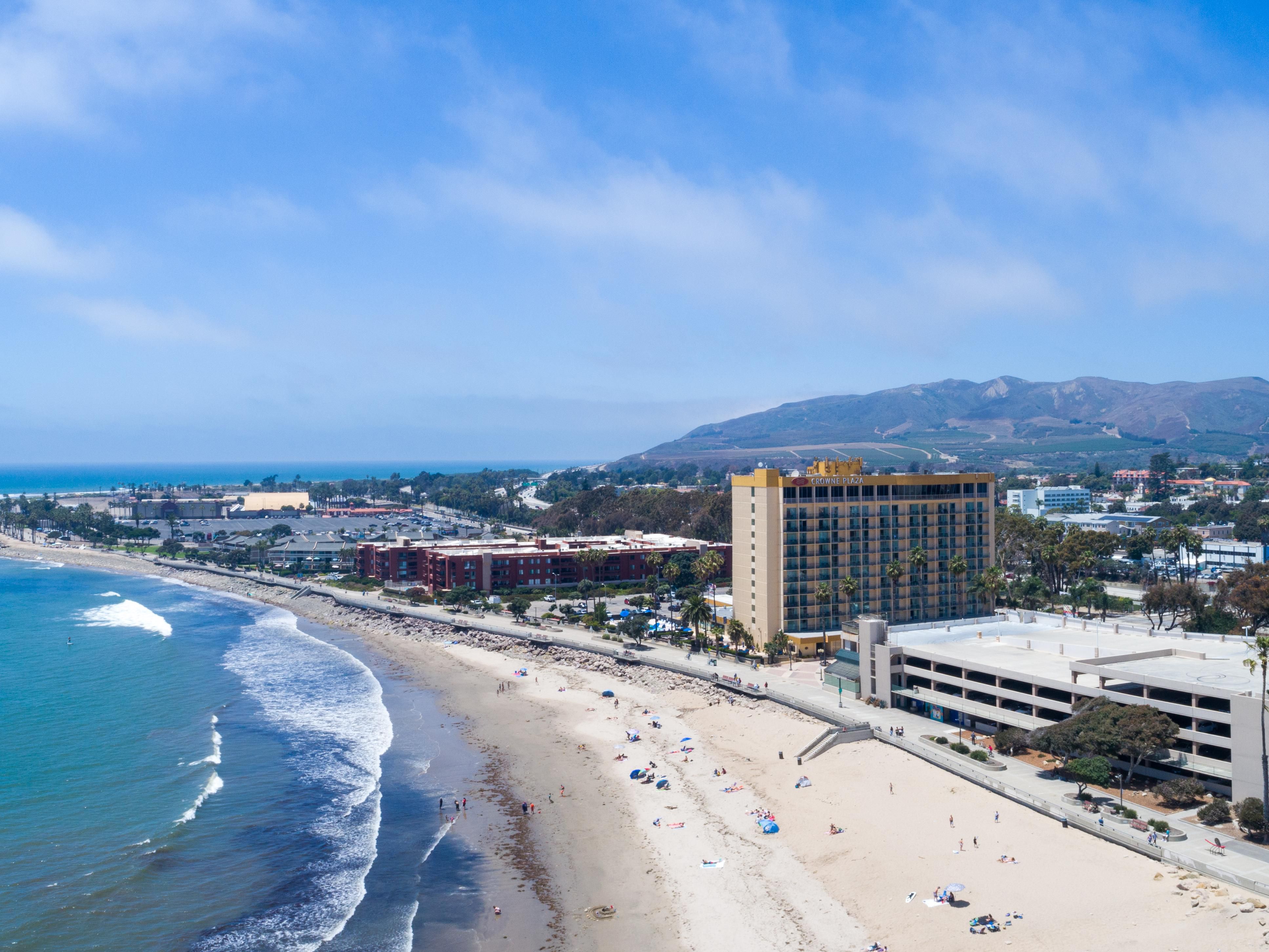 Located just steps away from the Ventura County Fairgrounds & Event Center, our hotel offers unparalleled convenience for attendees of exhibitions, concerts, & festivals. Enjoy easy access to the year-round events hosted there, including the famous Ventura County Fair. Our proximity ensures you save travel time and you're never far from the action.