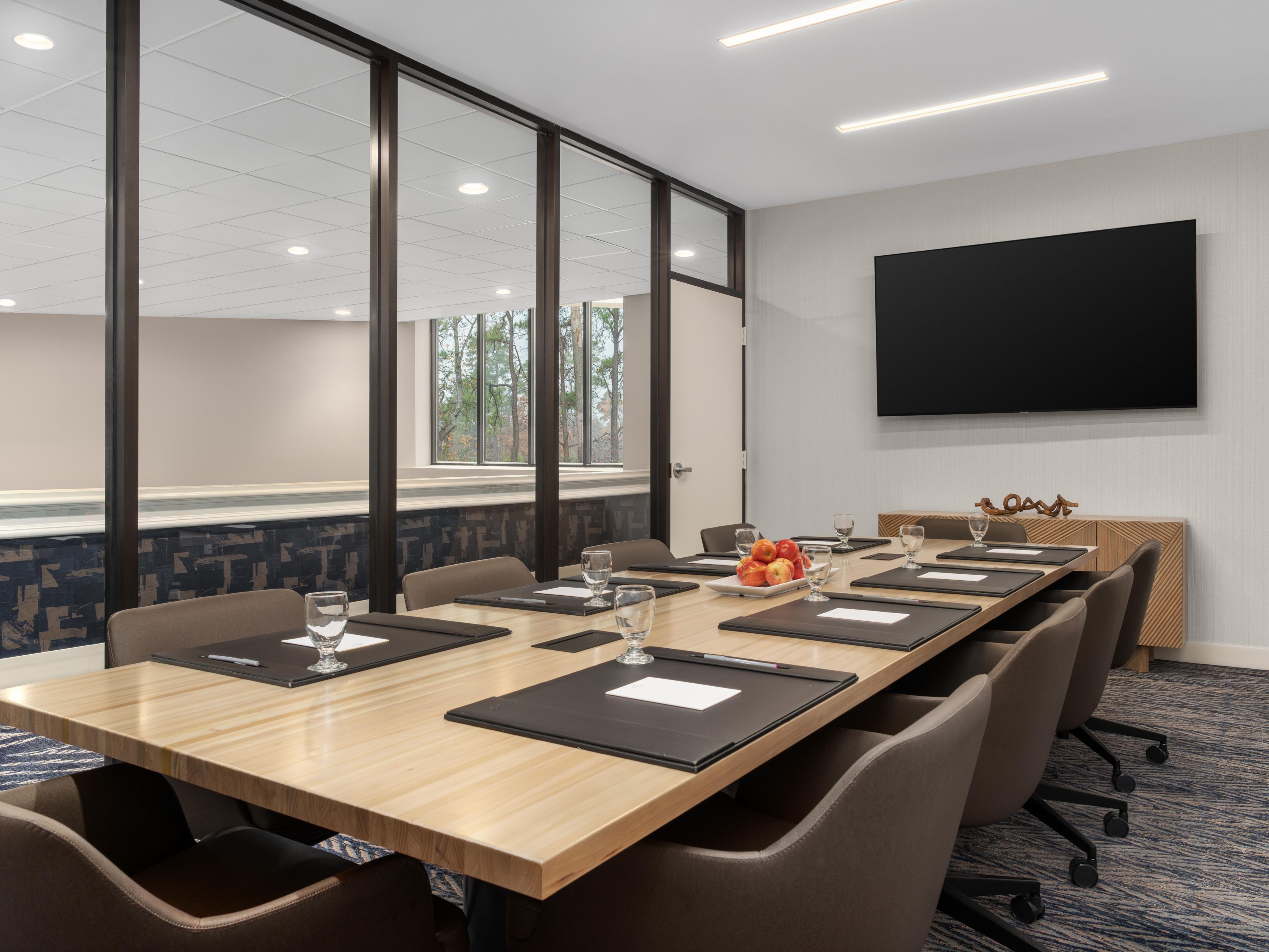 Elevate your events at Crowne Plaza Virginia Beach Town Center. With 12,000 square feet of modern event space, including ballrooms and boardrooms, we provide the perfect venue for conferences, weddings, and social gatherings. Our Crowne Meetings Director ensures every event runs smoothly, allowing you to focus on what matters most.