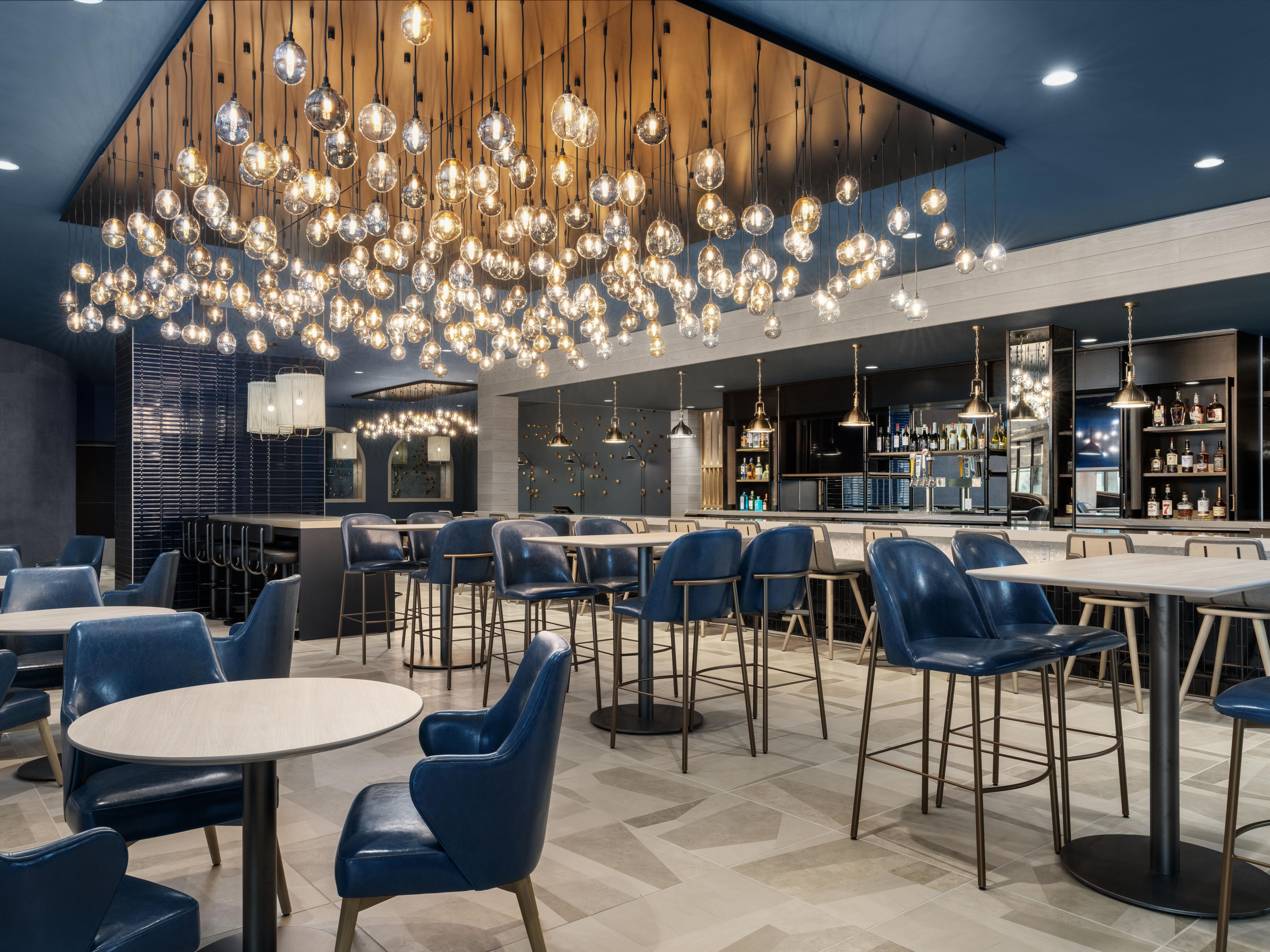 Savor locally inspired cuisine at Kaskades. Indulge in fresh, expertly crafted dishes in a contemporary setting, offering a blend of comfort and sophistication for every meal. Our restaurant features a diverse menu that caters to all tastes, making it a must-visit dining destination during your stay.