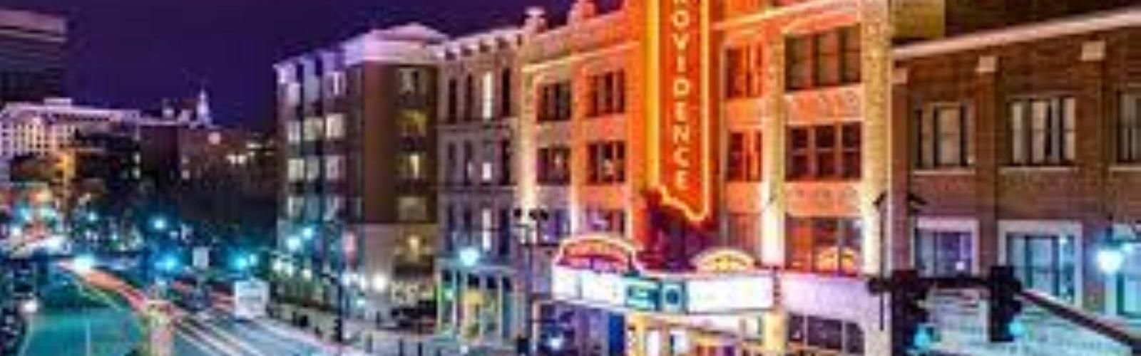 Explore Warwick and its famous Arts Center on your getaway!