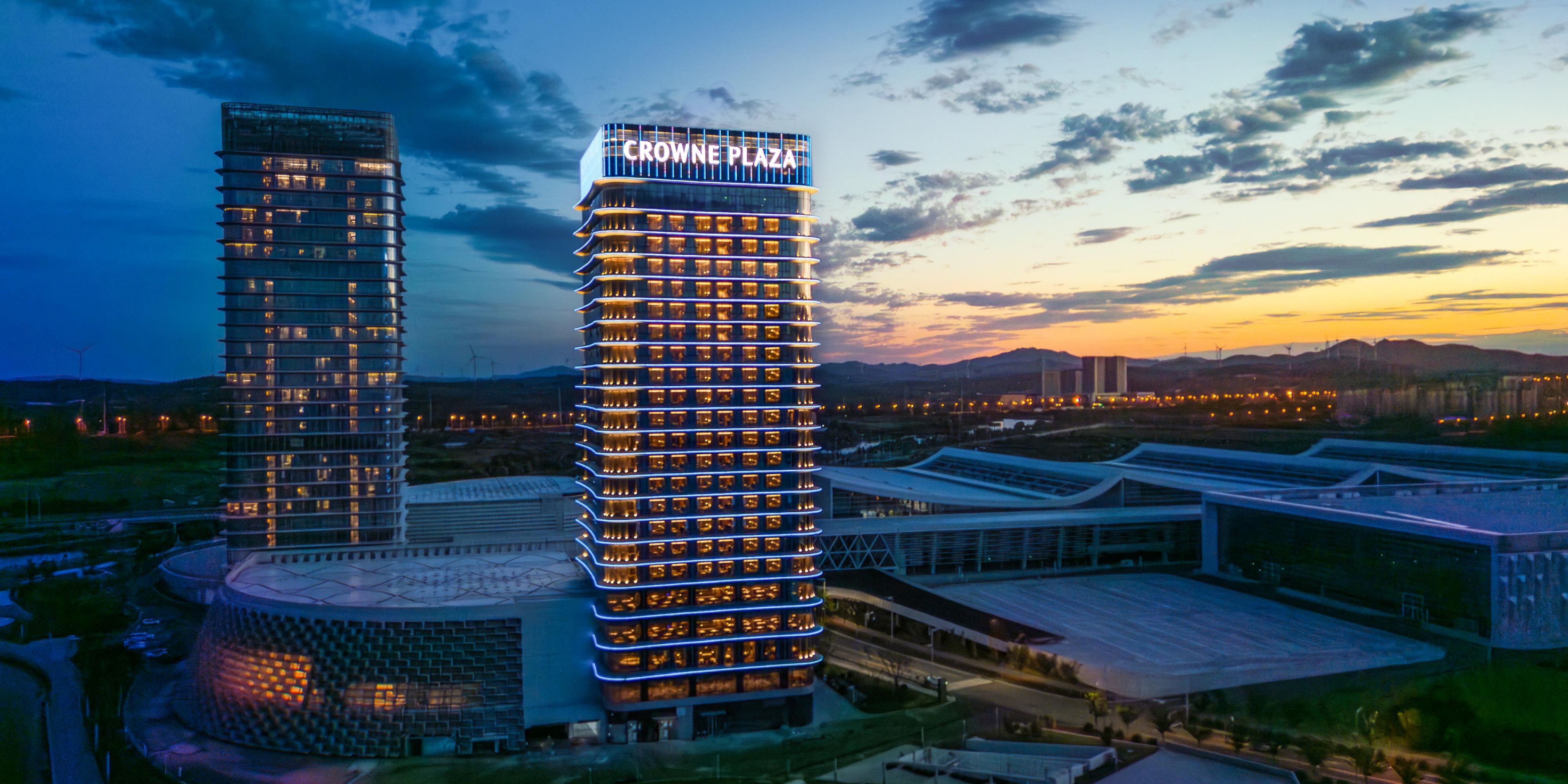 $hotelInfo.mediaDetails.welcomePhotos.primaryPhoto.caption}