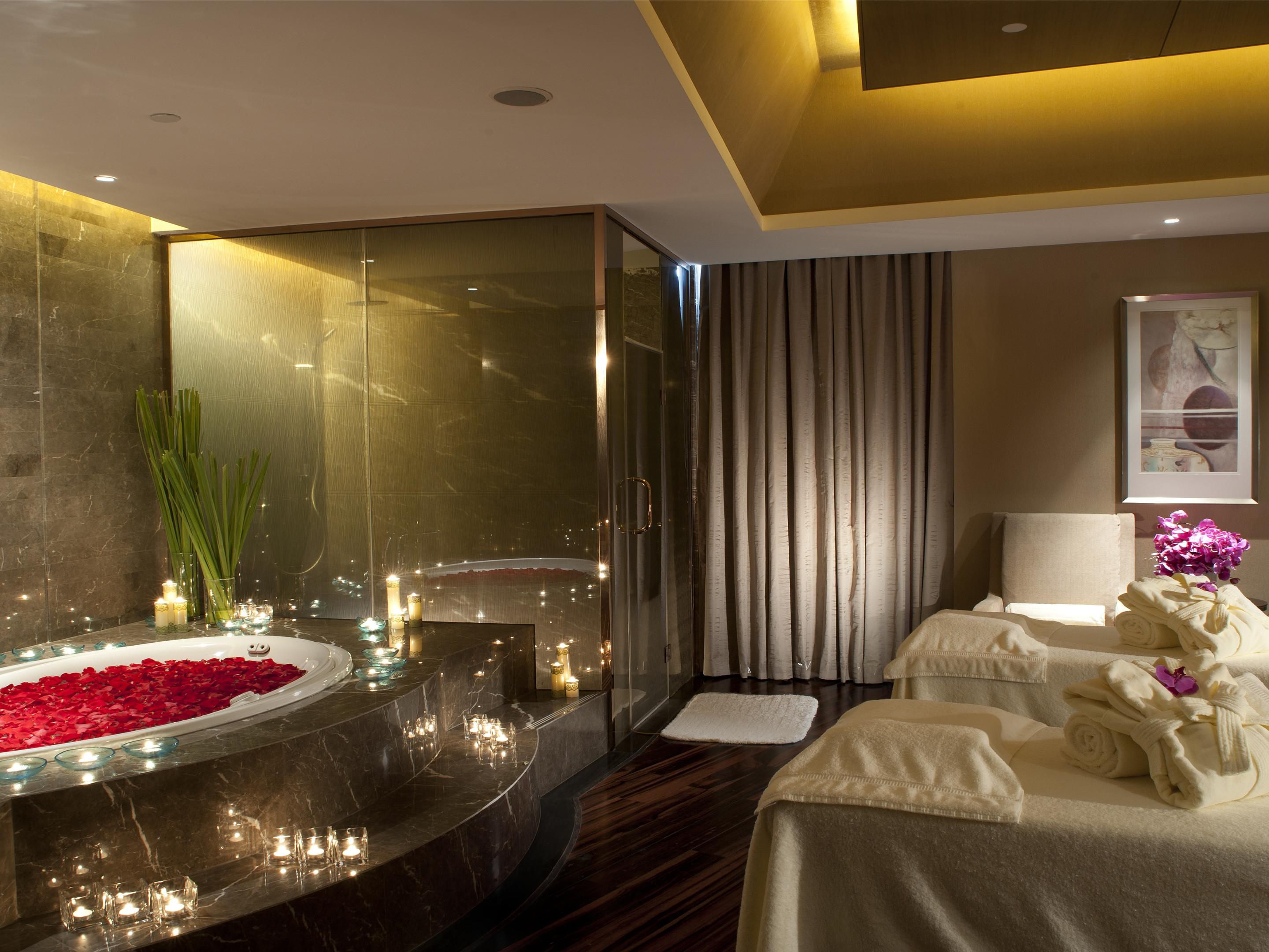 Feel your mind unwind and your body relax as you experience the ultimate in Spa treatments by combining the five elements of heaven; Water, Fire, Gold, Wood and Earth. Our philosophy is to exceed your expectations with our highly skilled and friendly therapists. We will provide you with the most advanced spa service in a tranquil environment.