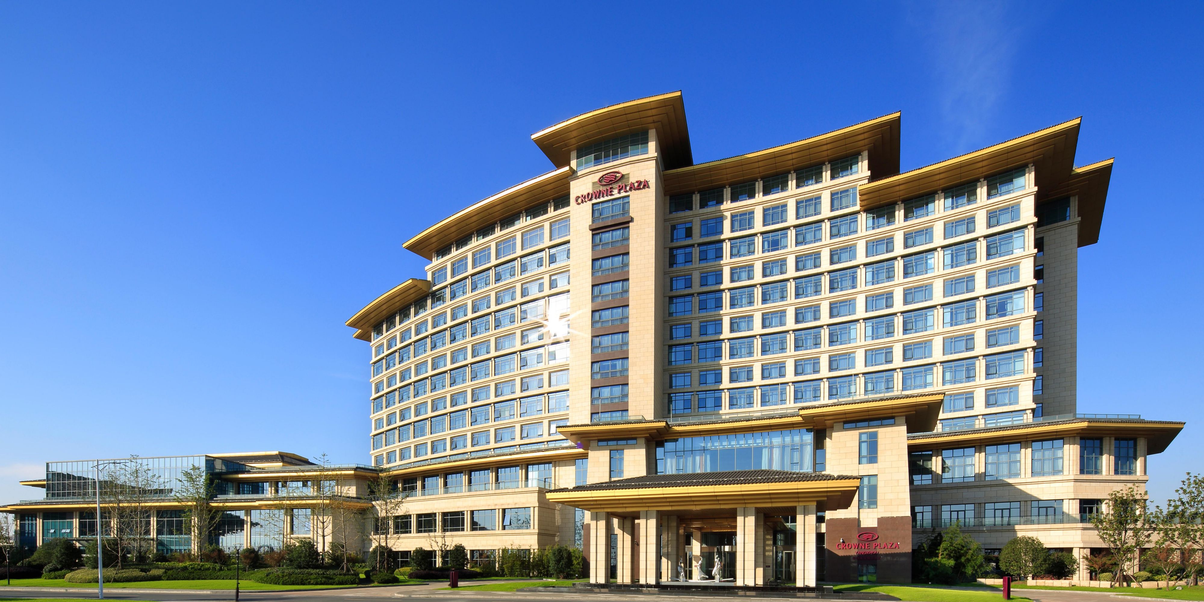 $hotelInfo.mediaDetails.welcomePhotos.primaryPhoto.caption}